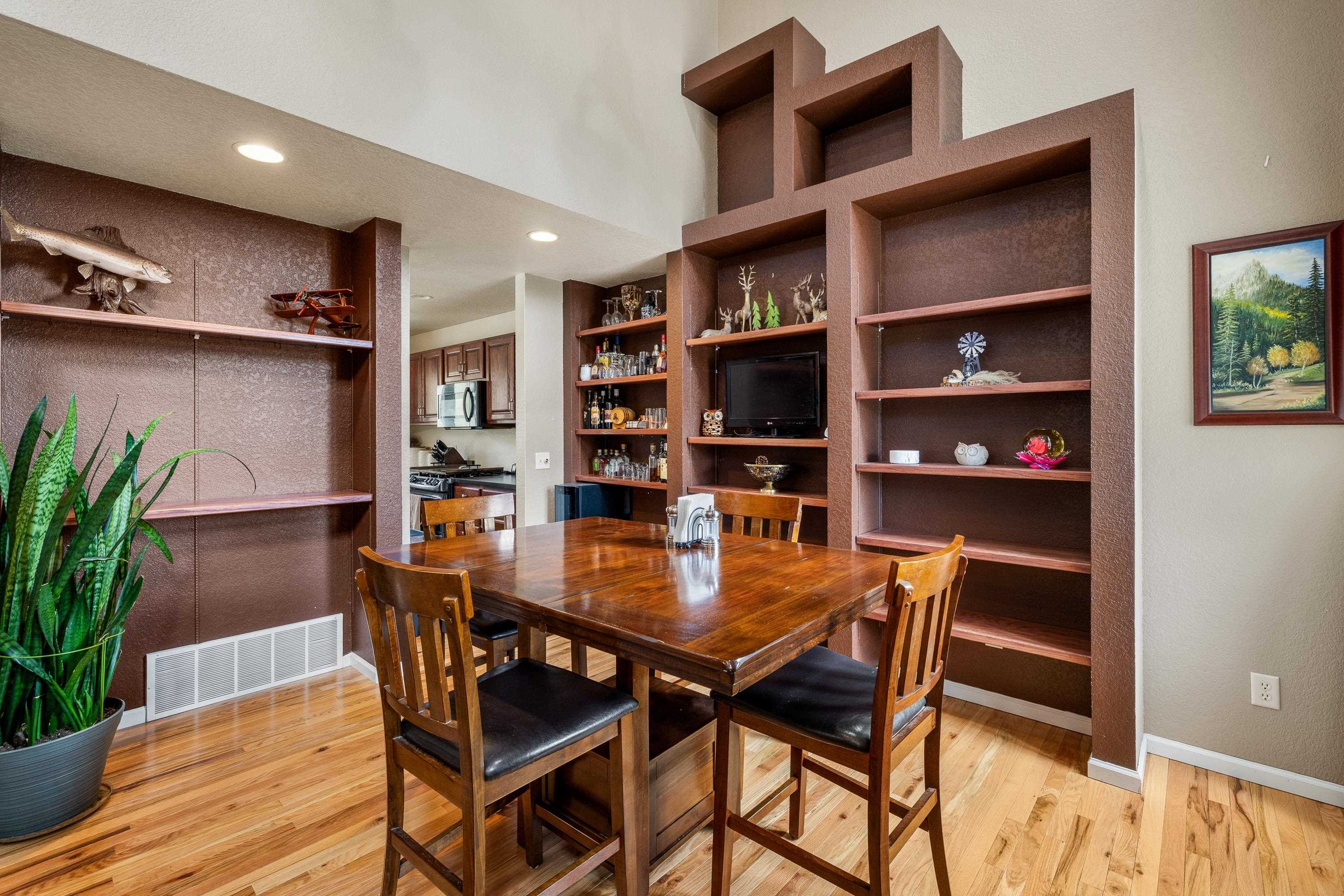 11565 Saddleback Court Property Photo 3