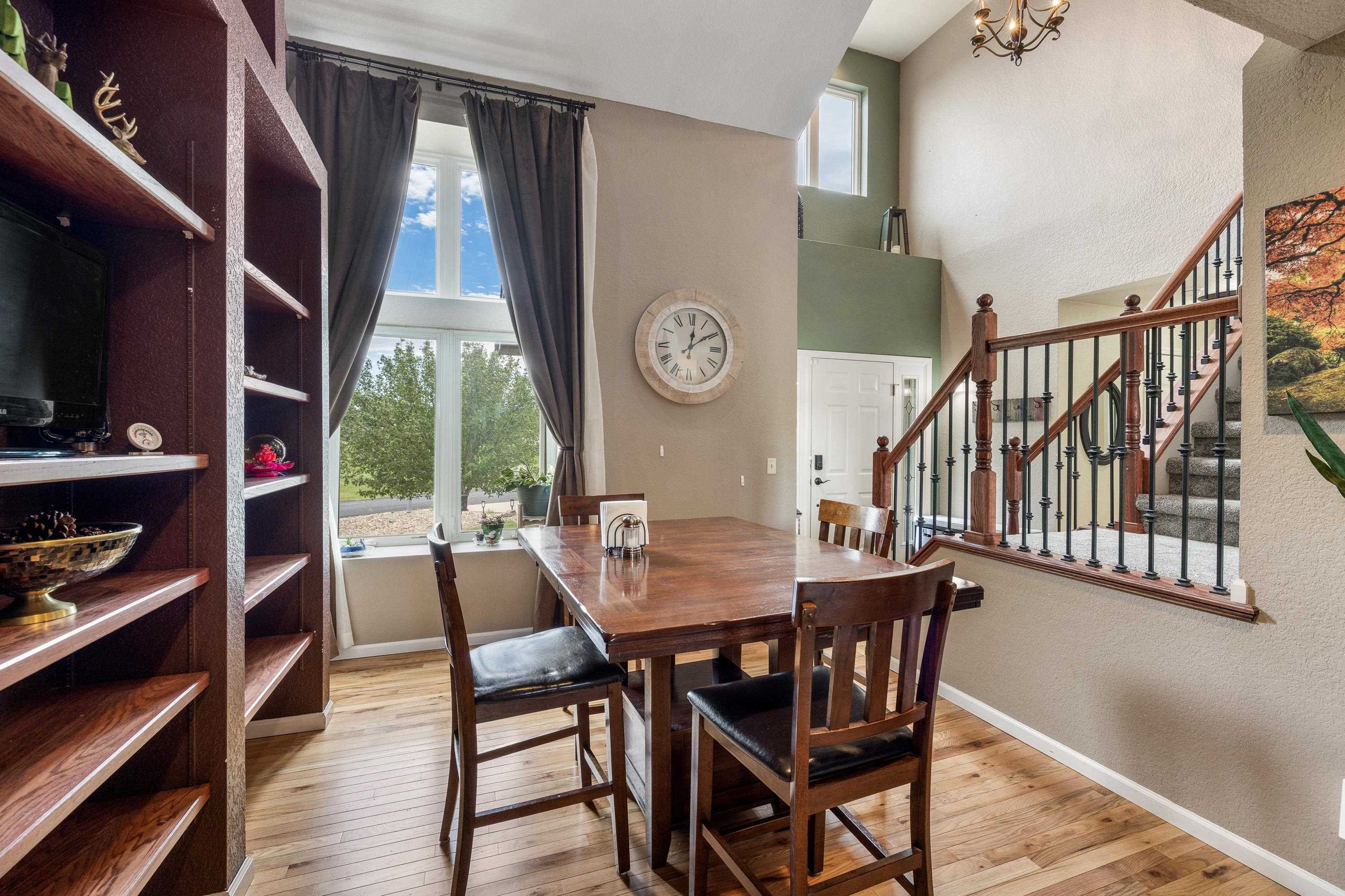 11565 Saddleback Court Property Photo 4