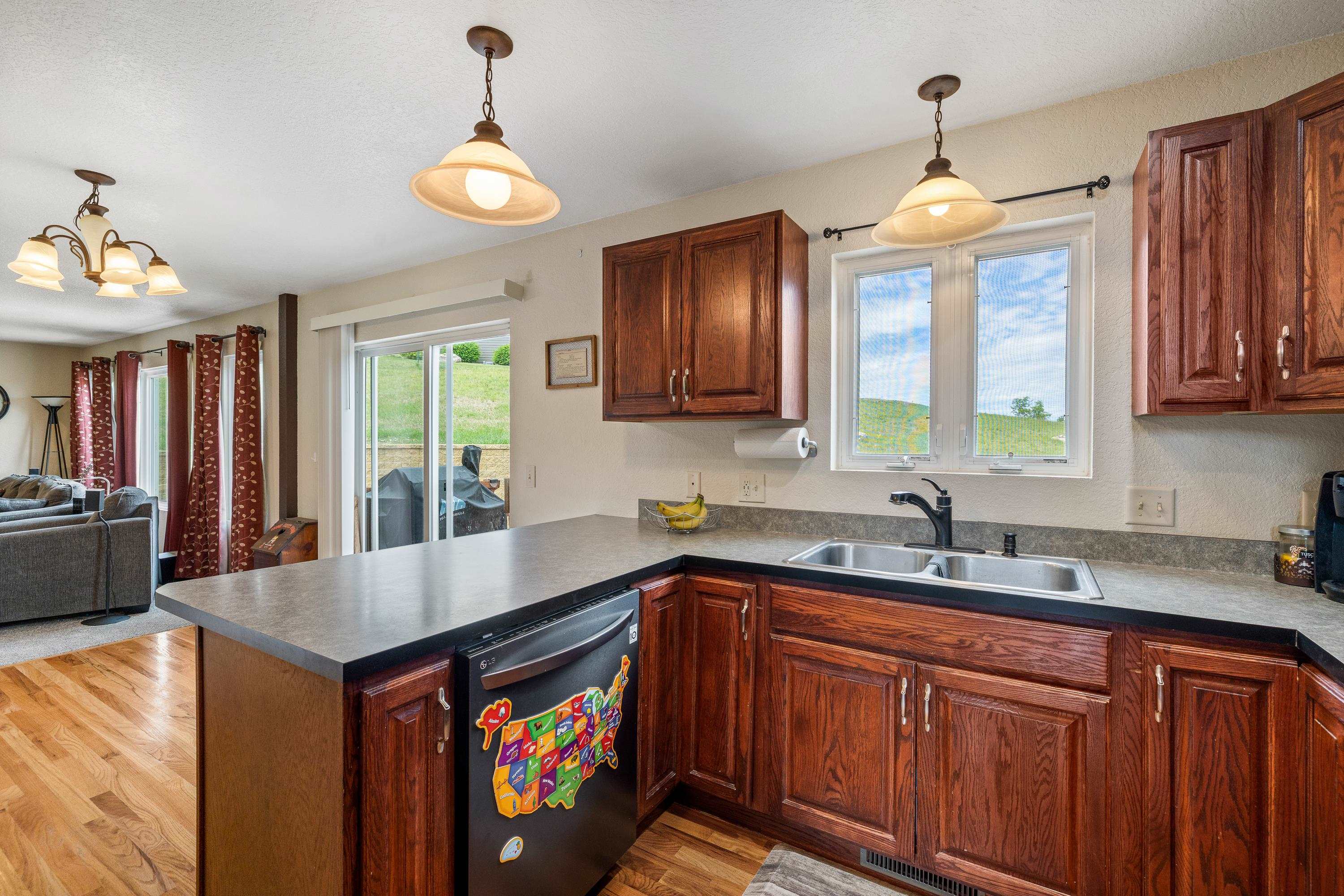 11565 Saddleback Court Property Photo 5