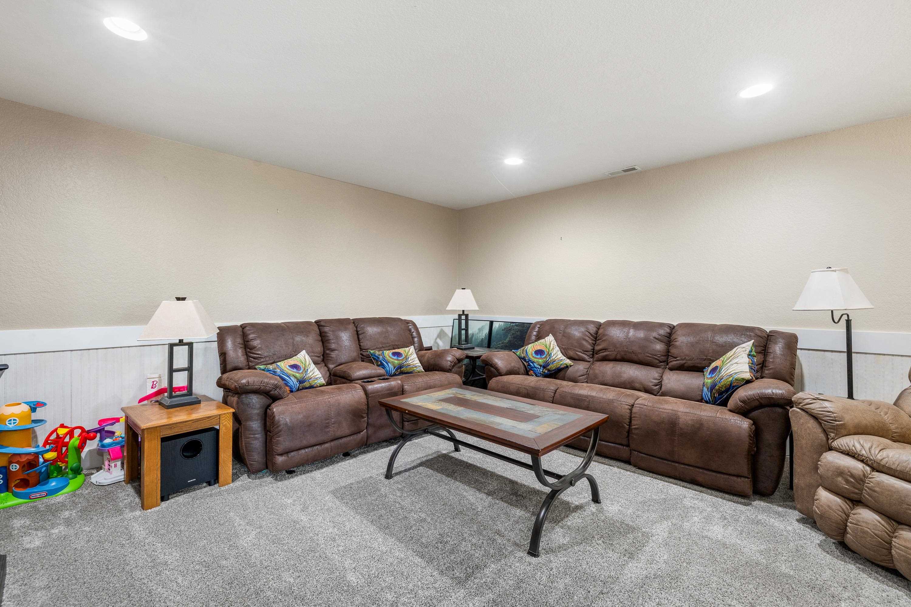 11565 Saddleback Court Property Photo 23