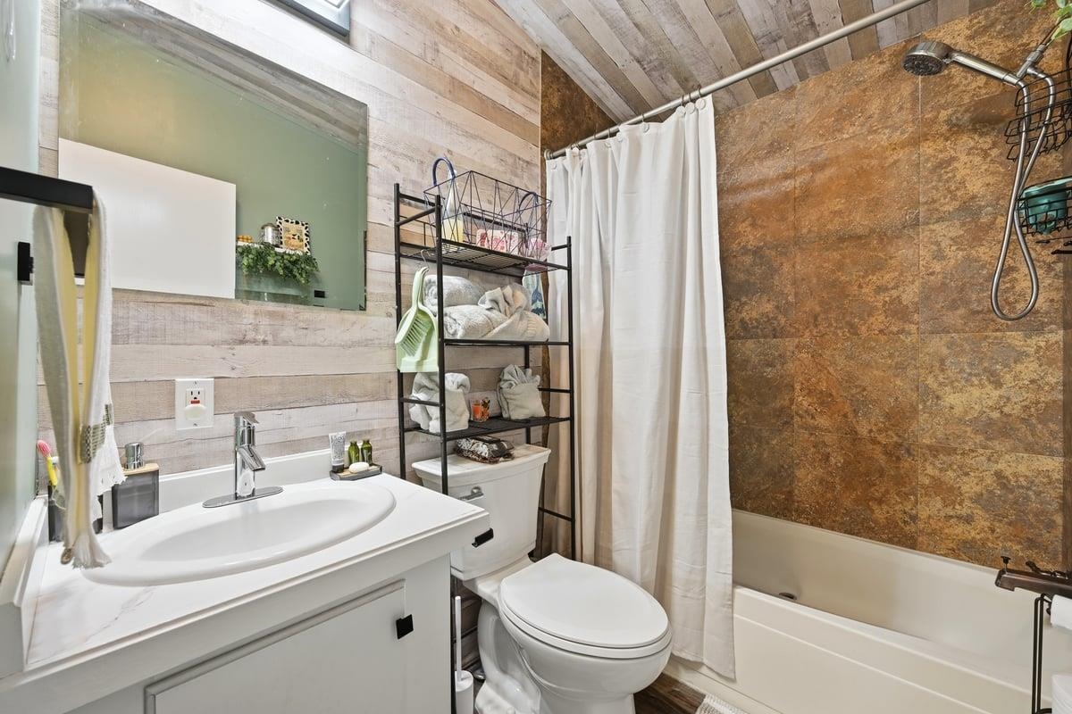 265 Ferguson Street Property Photo 14