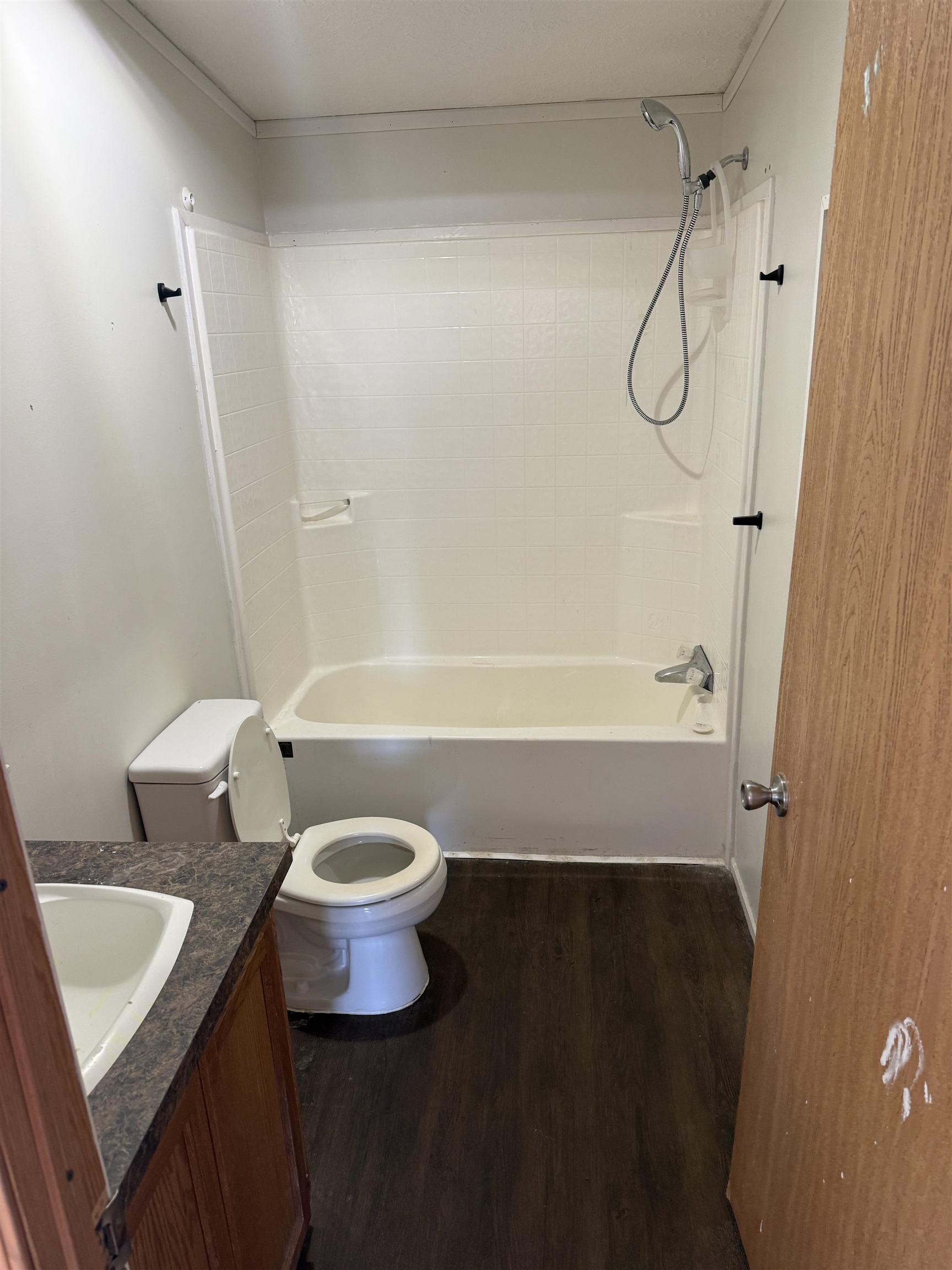 214 Donna Street Property Photo 19