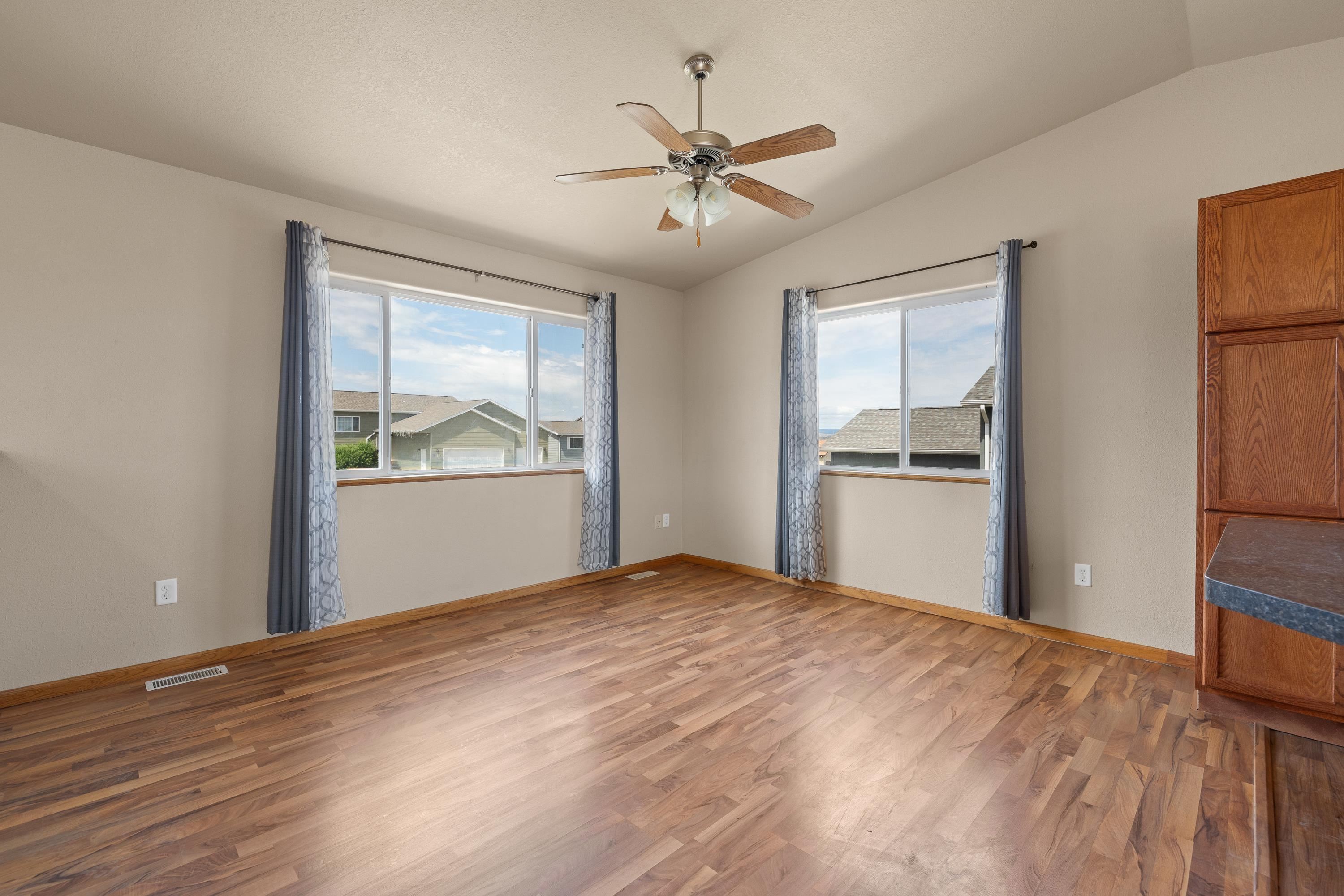 740 Bear Tooth Court Property Photo 2