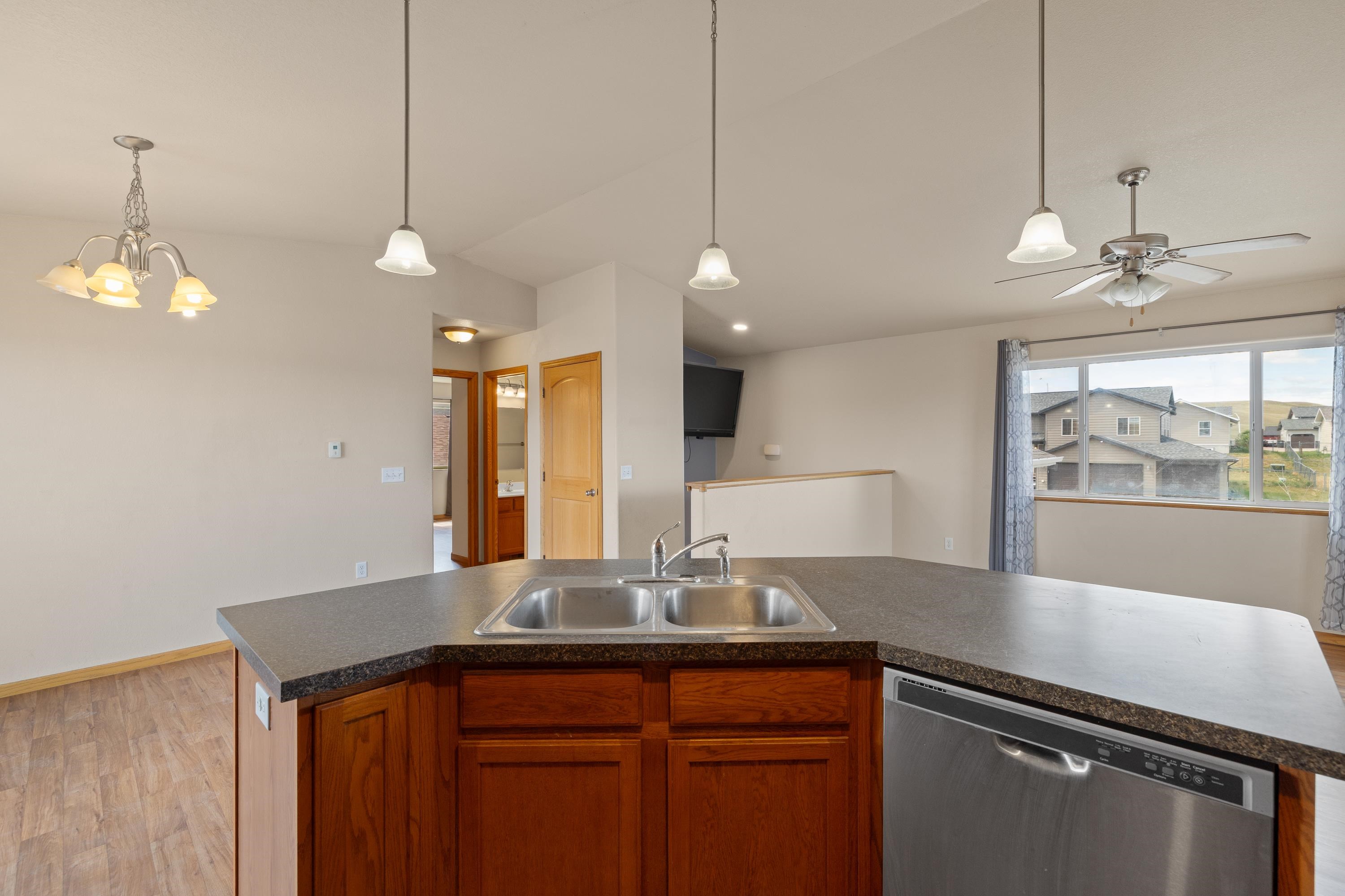 740 Bear Tooth Court Property Photo 7