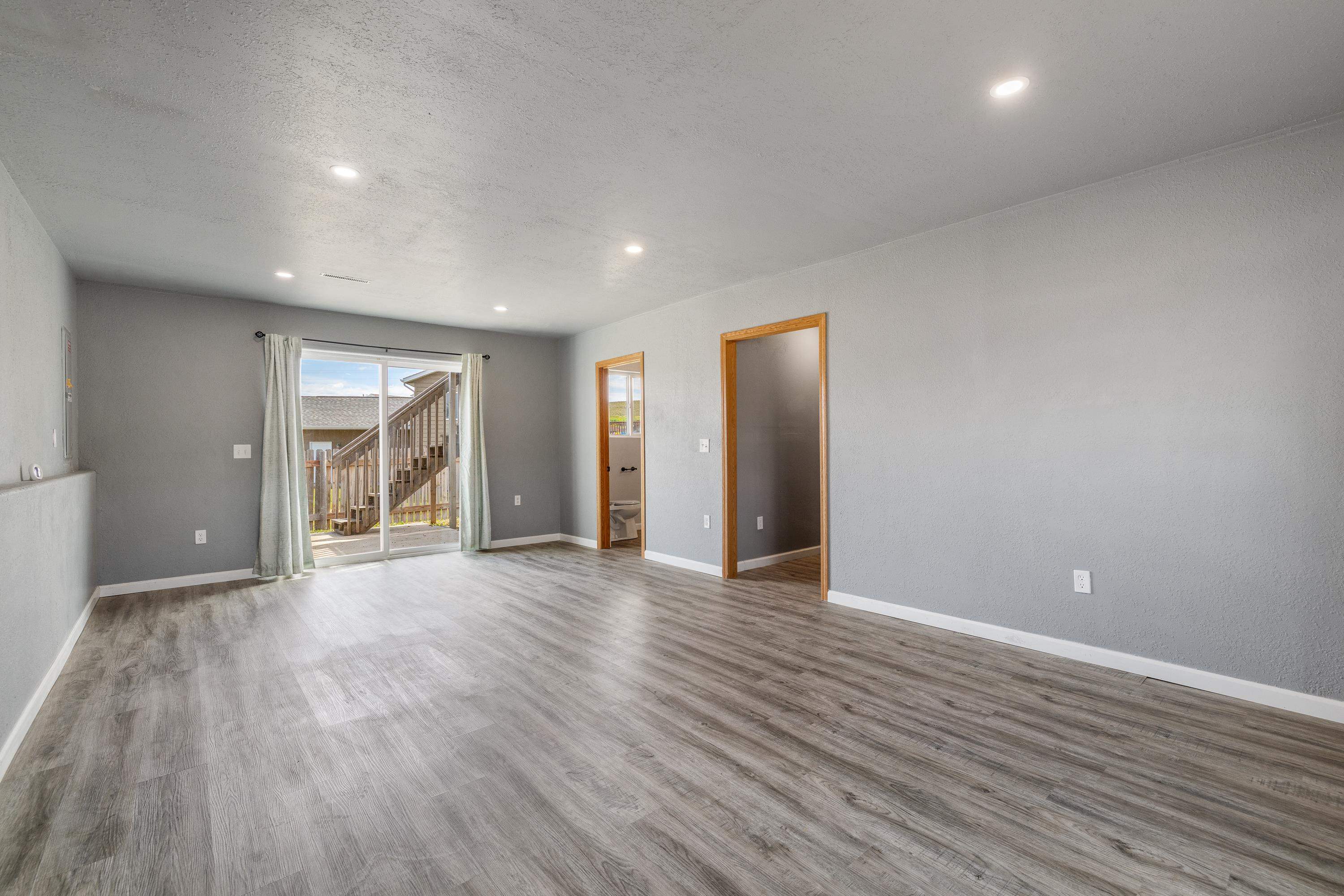 740 Bear Tooth Court Property Photo 13