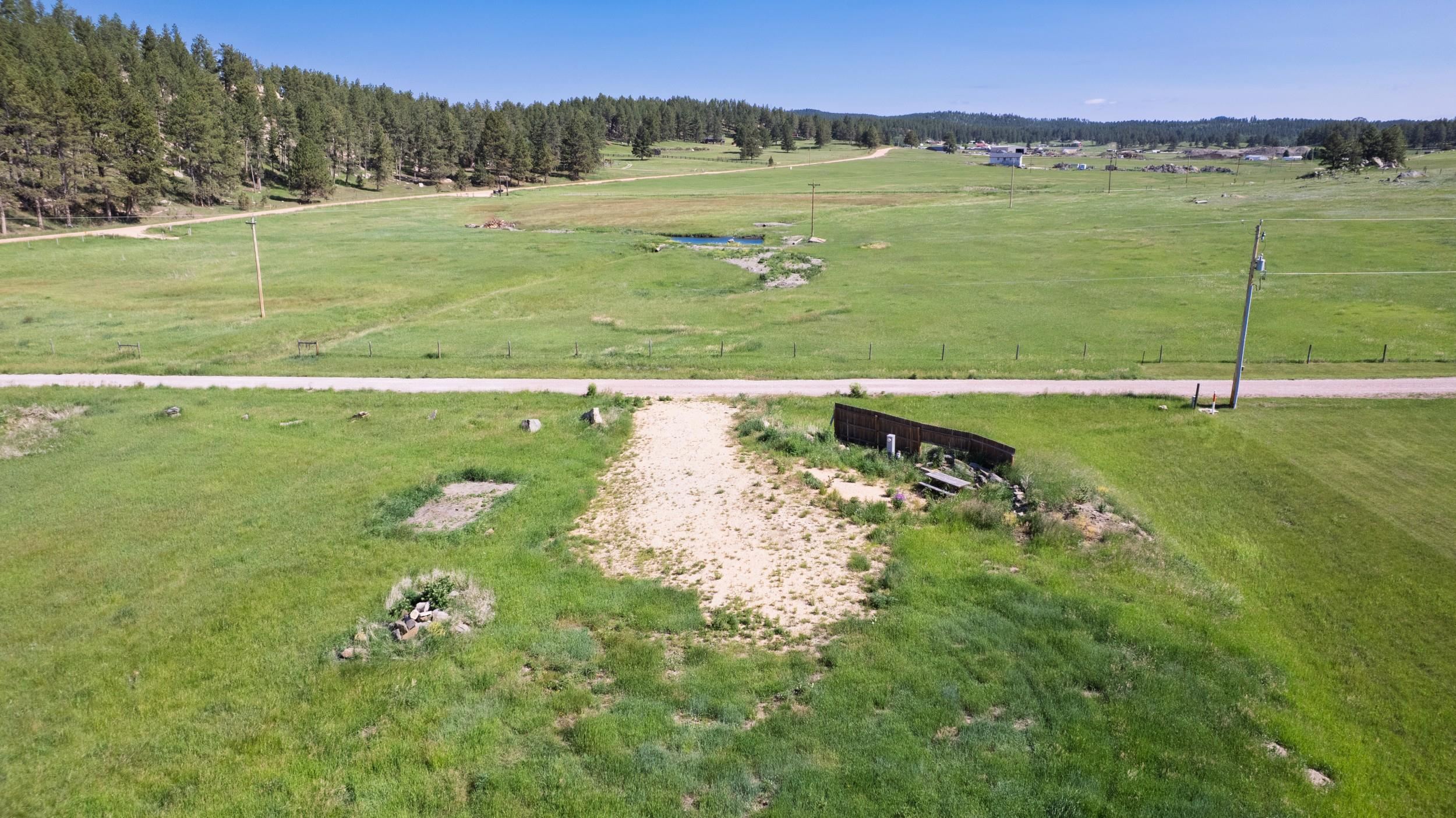 11895 Pleasant Valley Road Property Photo 8
