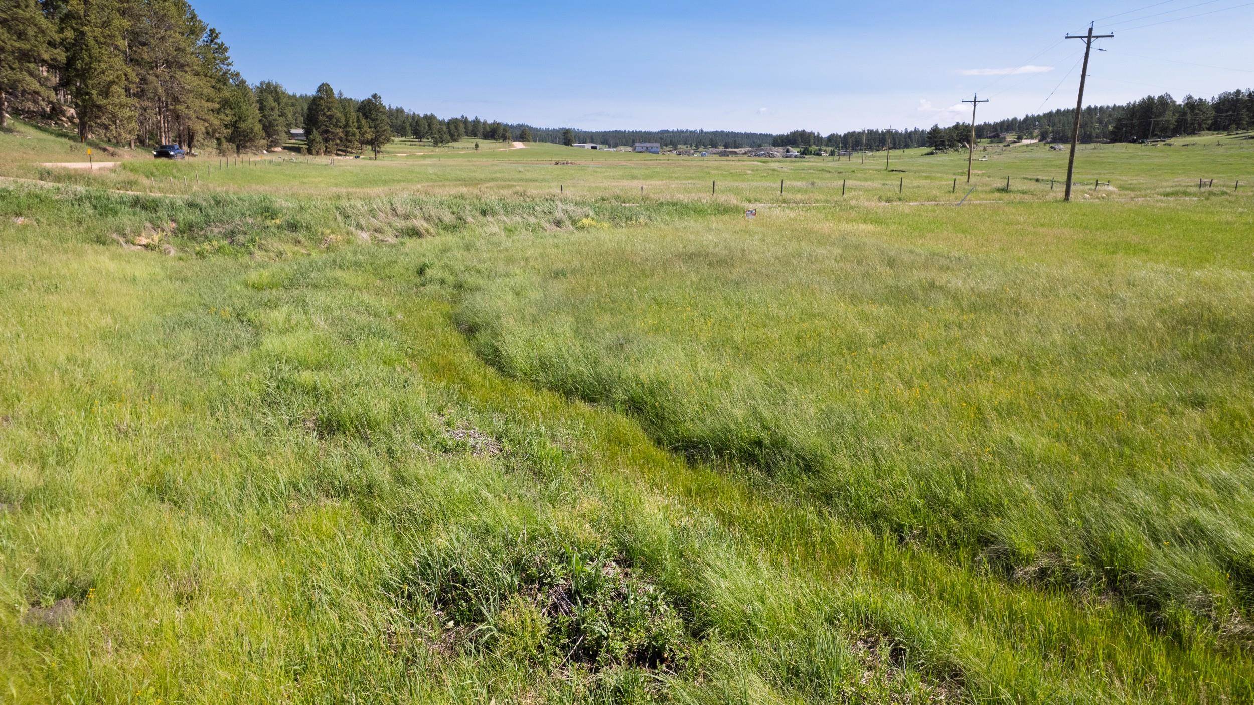 11895 Pleasant Valley Road Property Photo 9