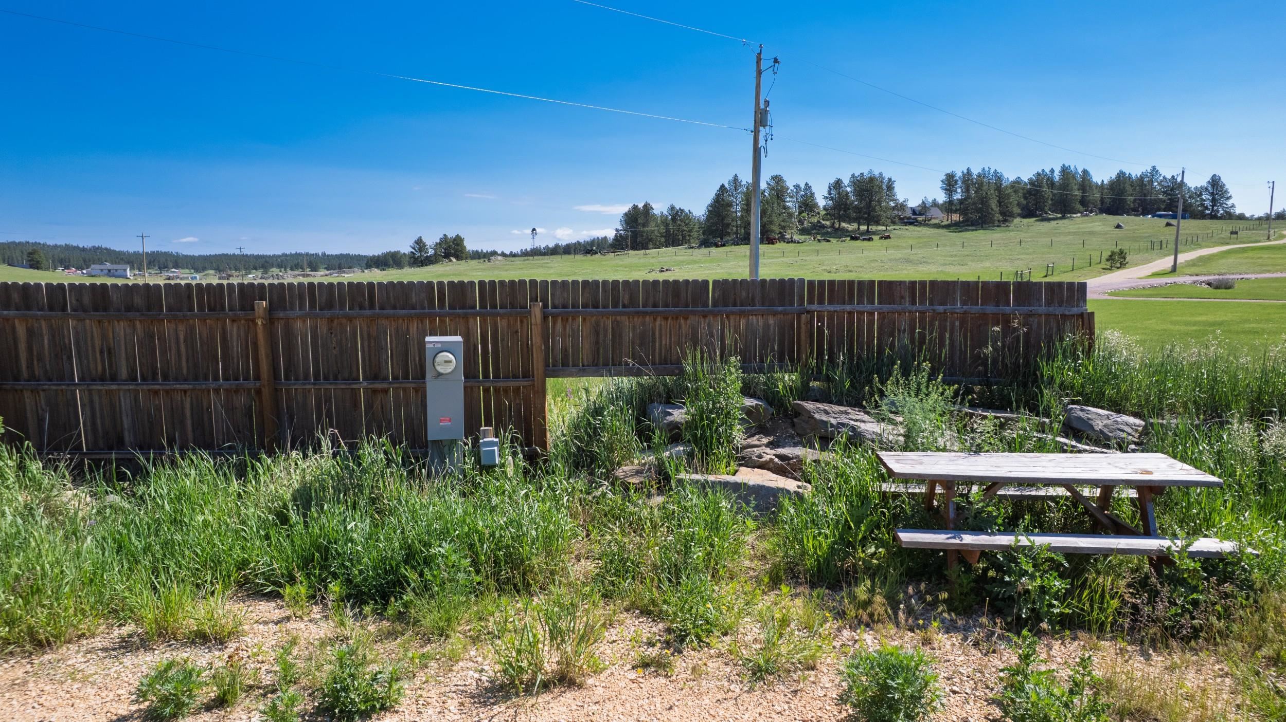 11895 Pleasant Valley Road Property Photo 10