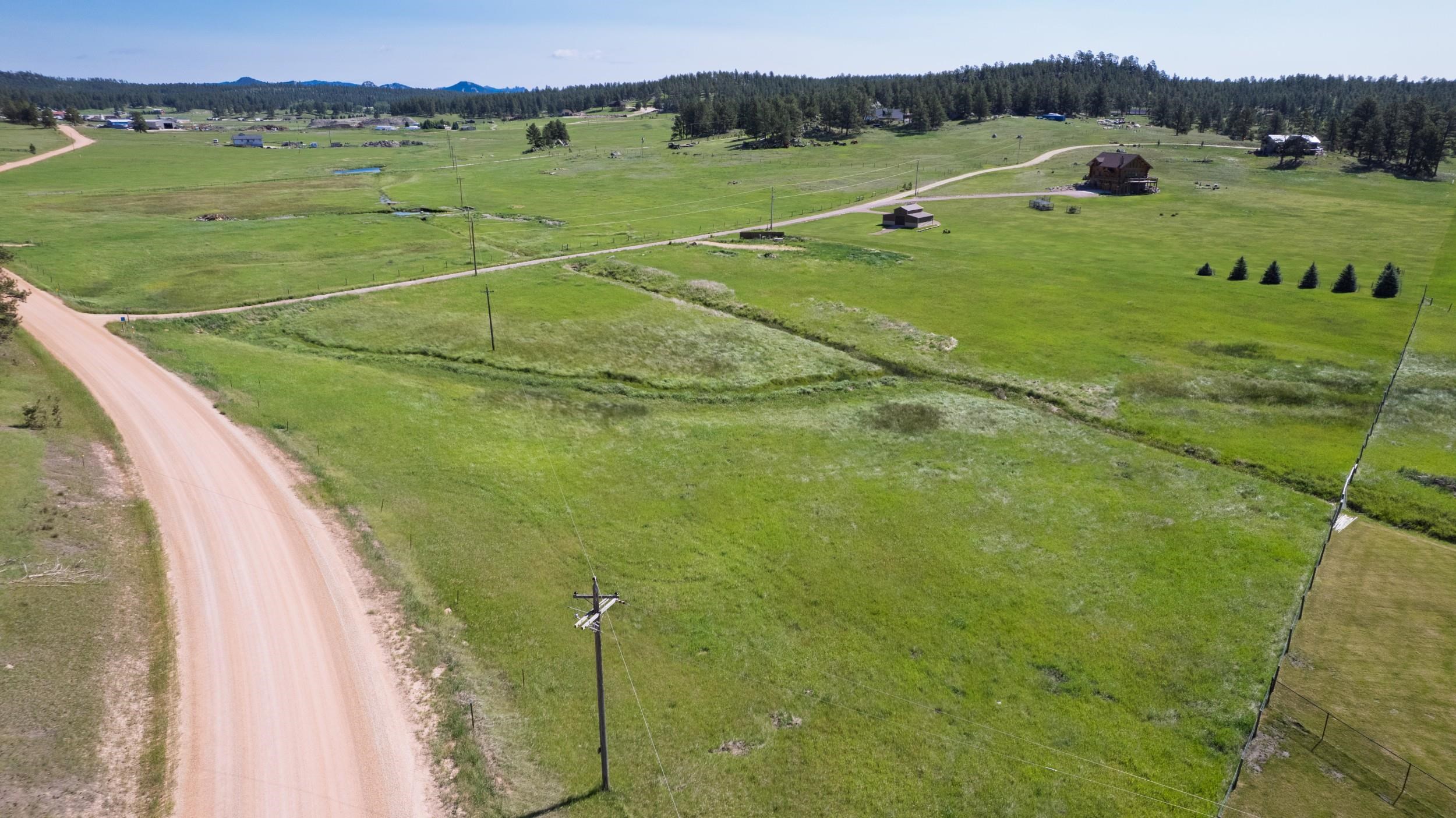 11895 Pleasant Valley Road Property Photo 12