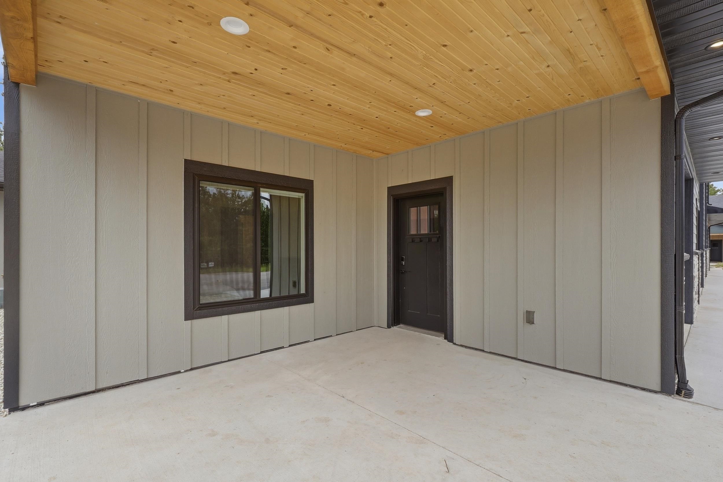 11283 Black Forest Road Property Photo 5