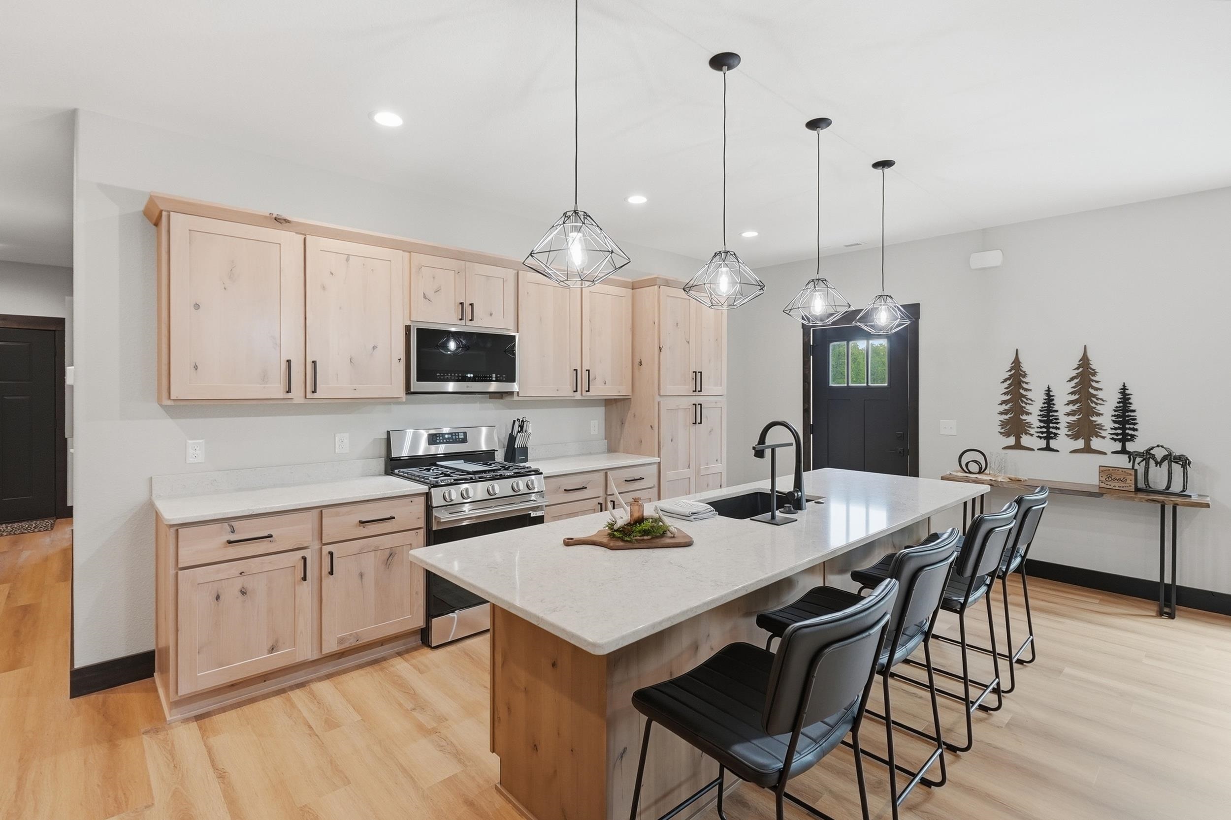11283 Black Forest Road Property Photo 16