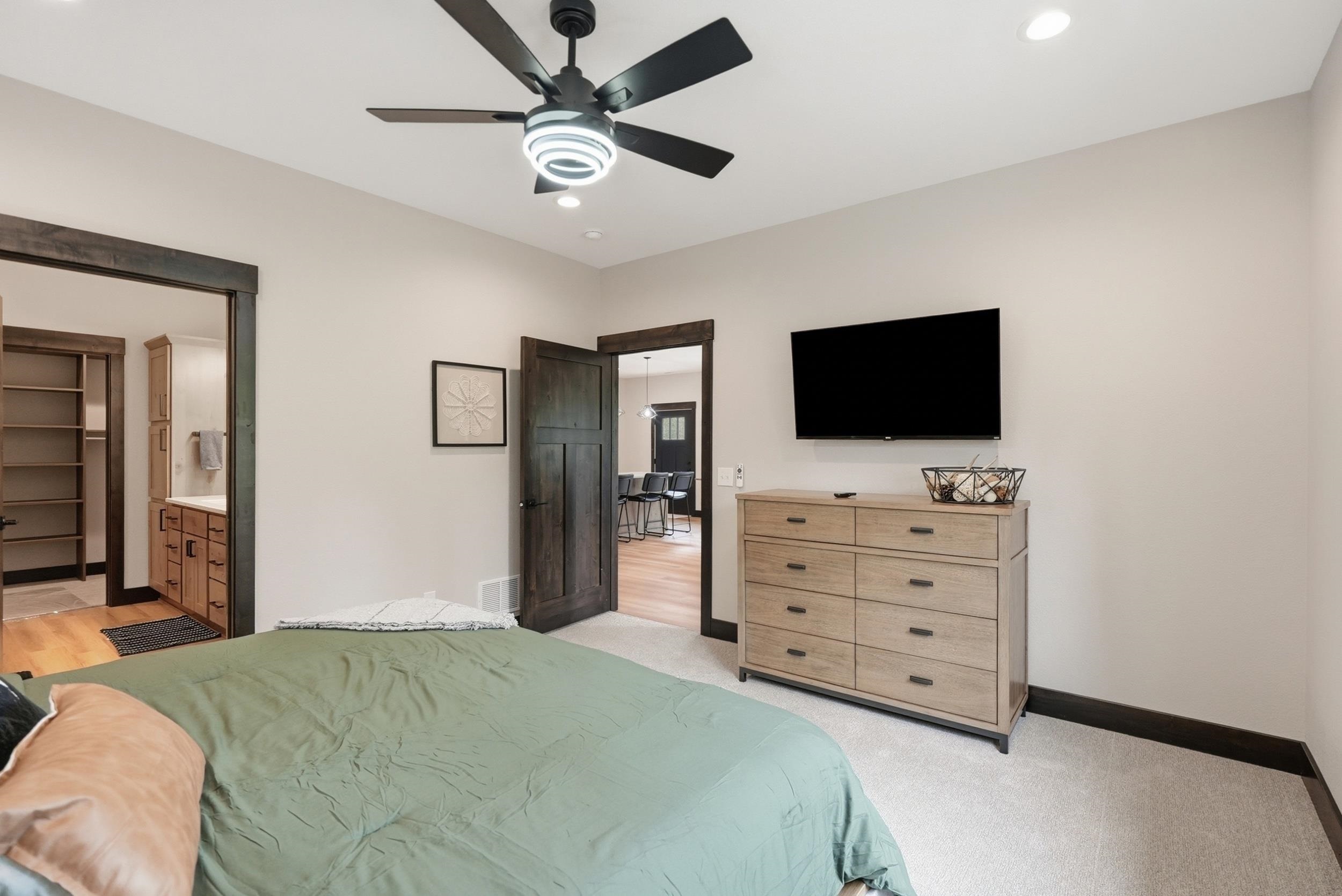 11283 Black Forest Road Property Photo 20