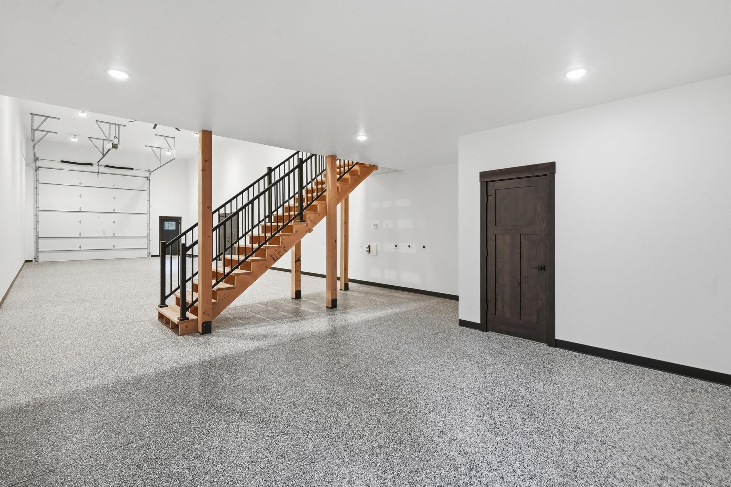 11283 Black Forest Road Property Photo 32