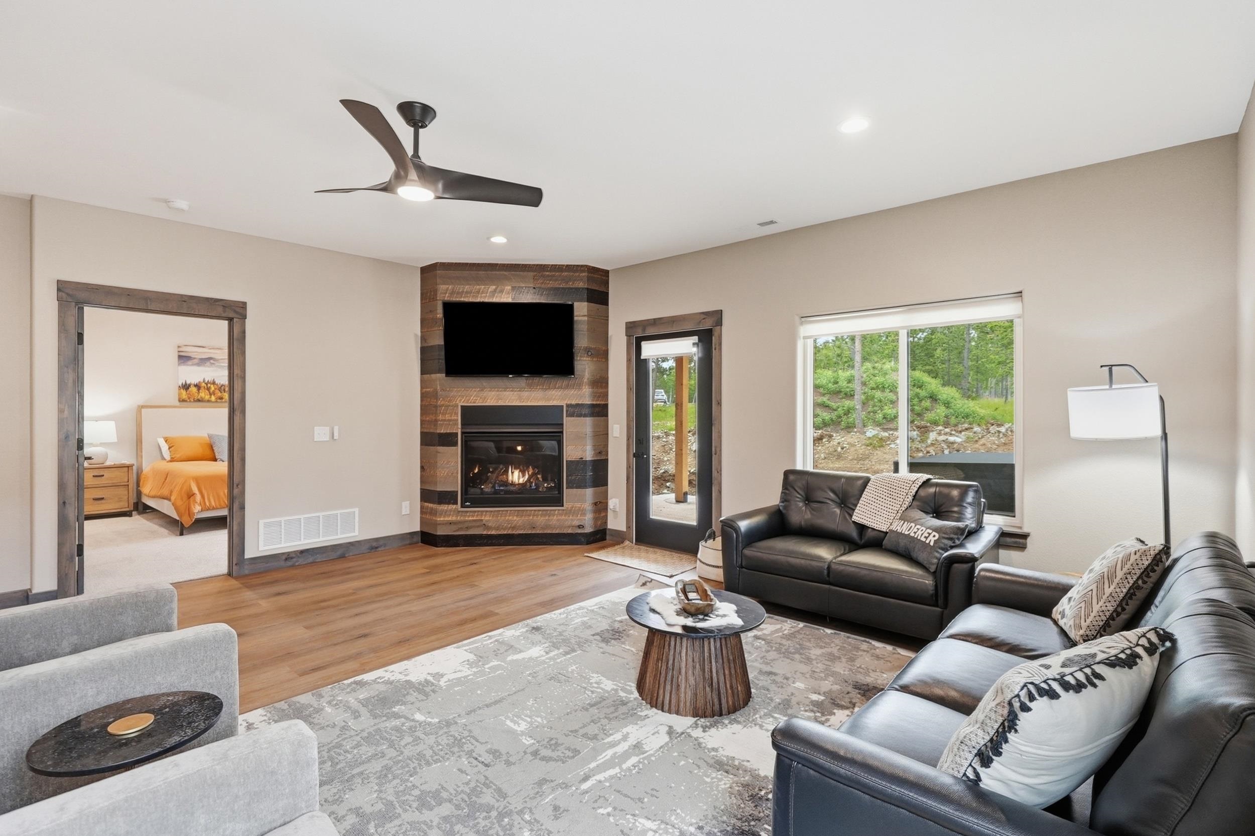 11281 Black Forest Road Property Photo 3