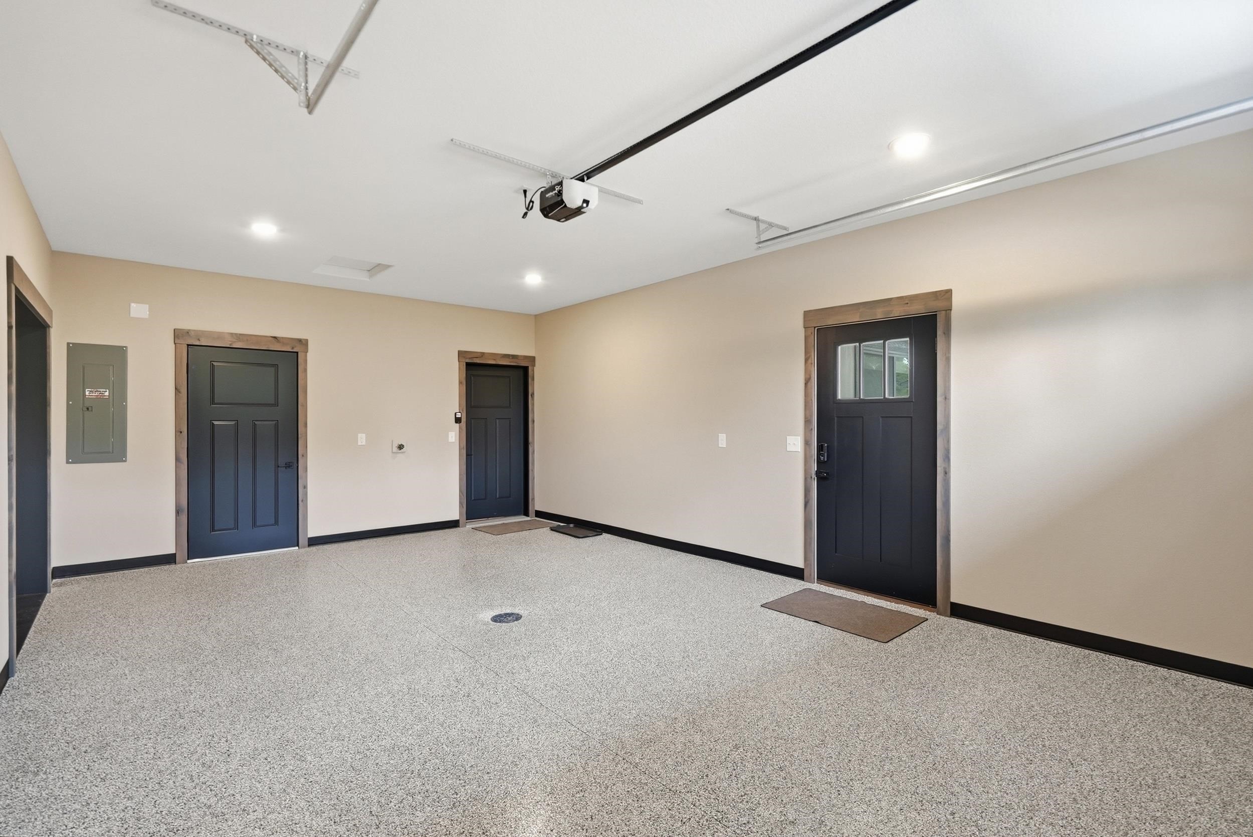 11281 Black Forest Road Property Photo 17