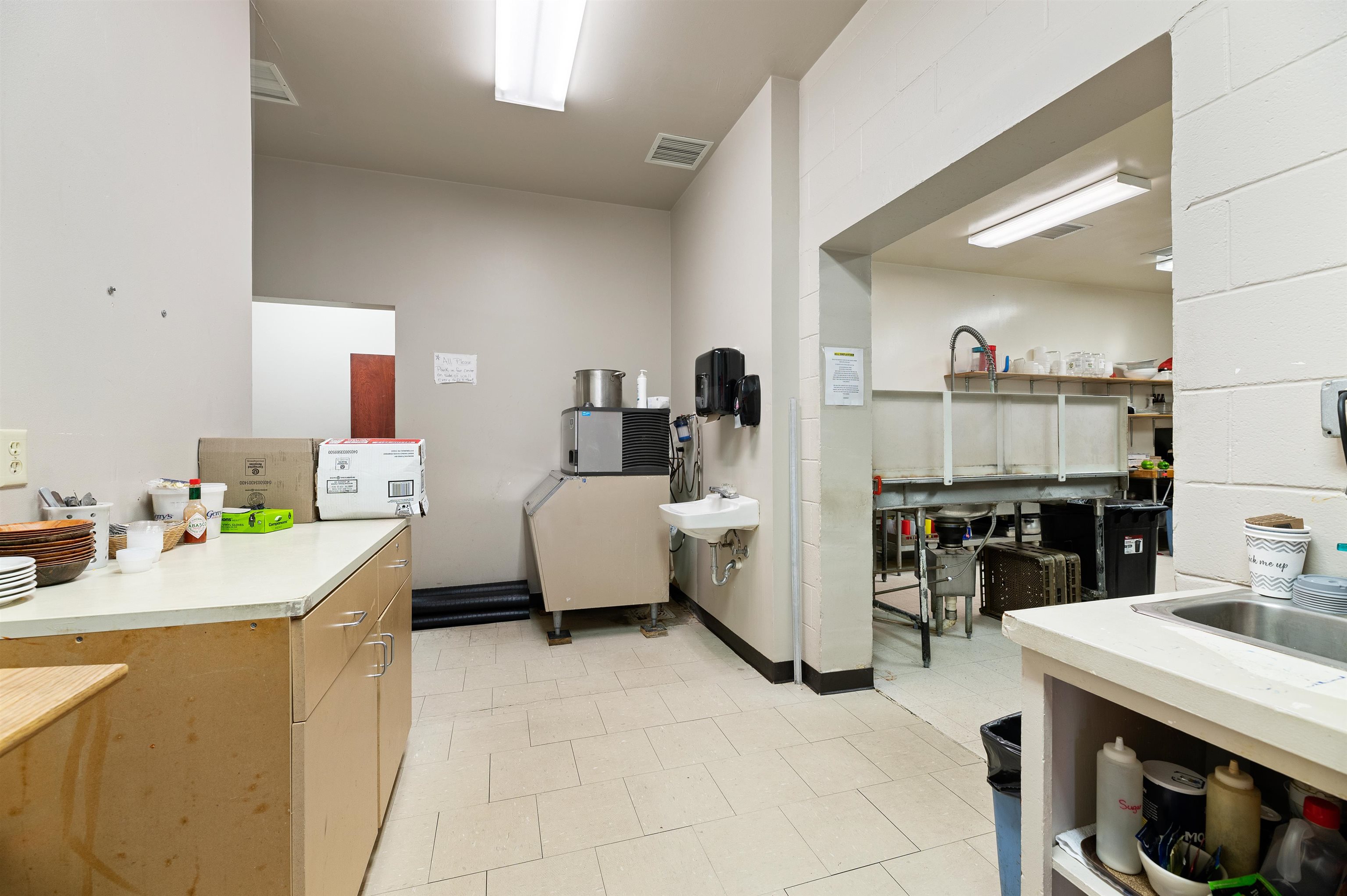 512 National Street Property Photo 19