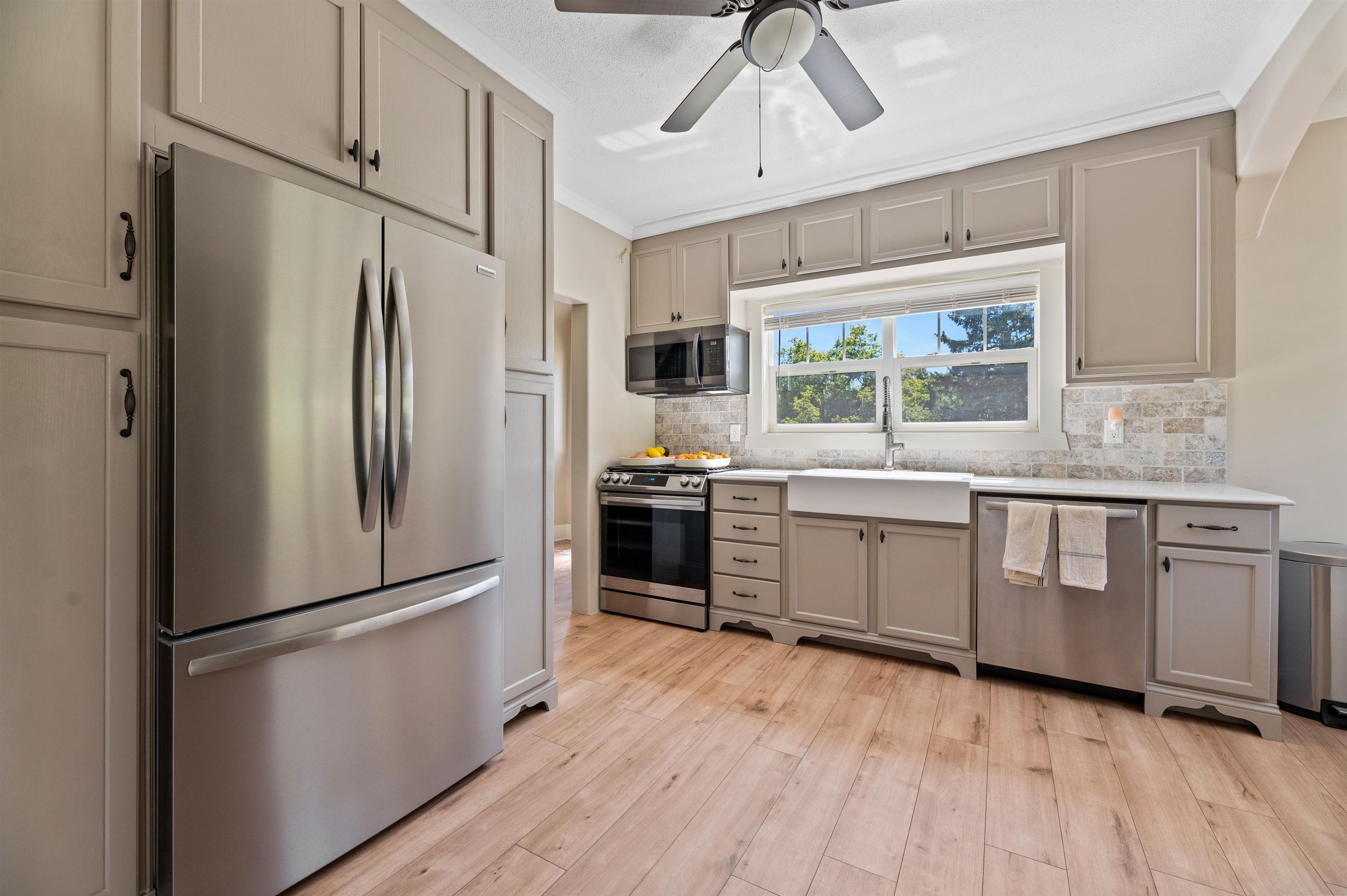 1302 Hooker Street Property Photo 10
