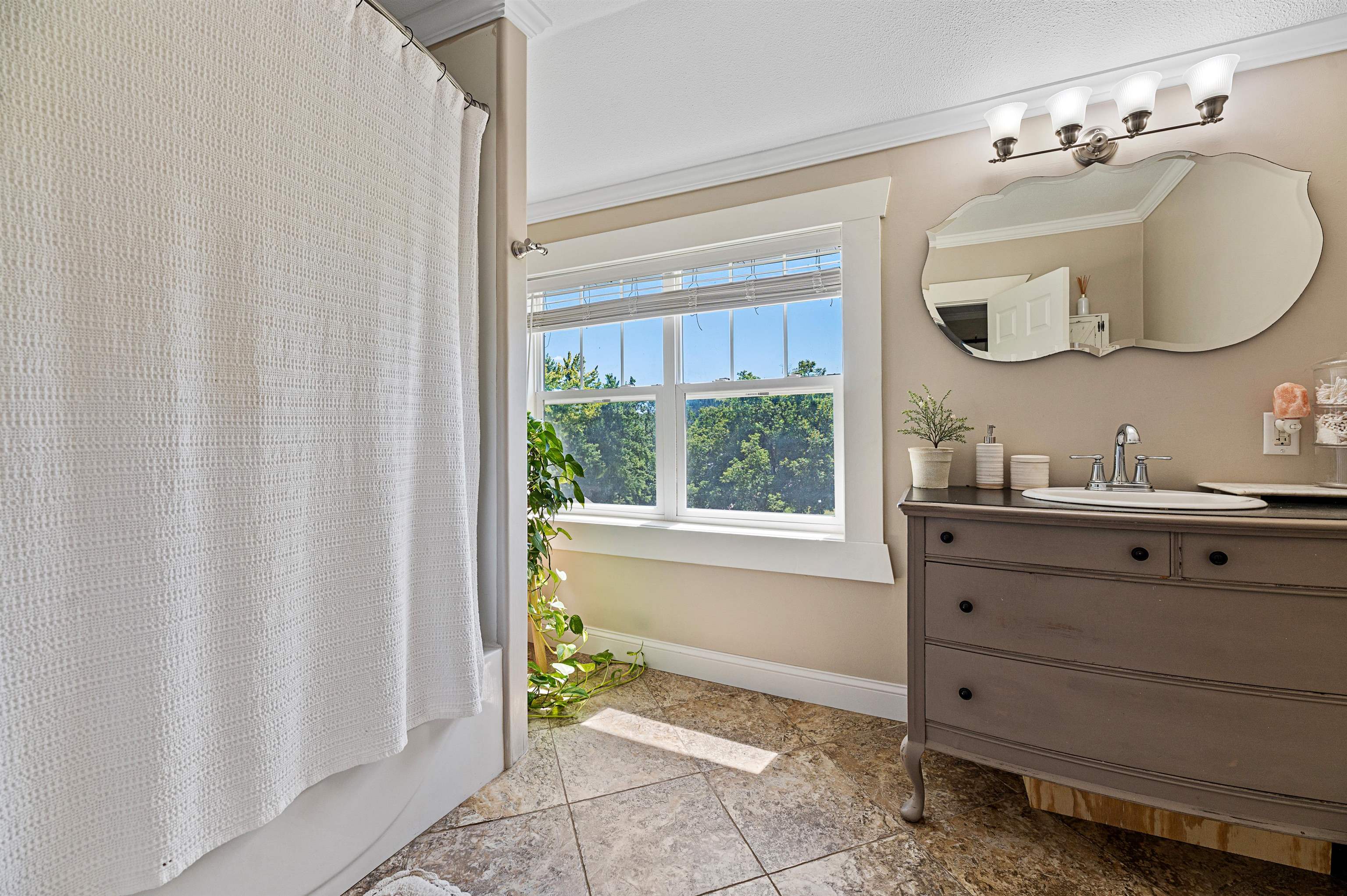 1302 Hooker Street Property Photo 18