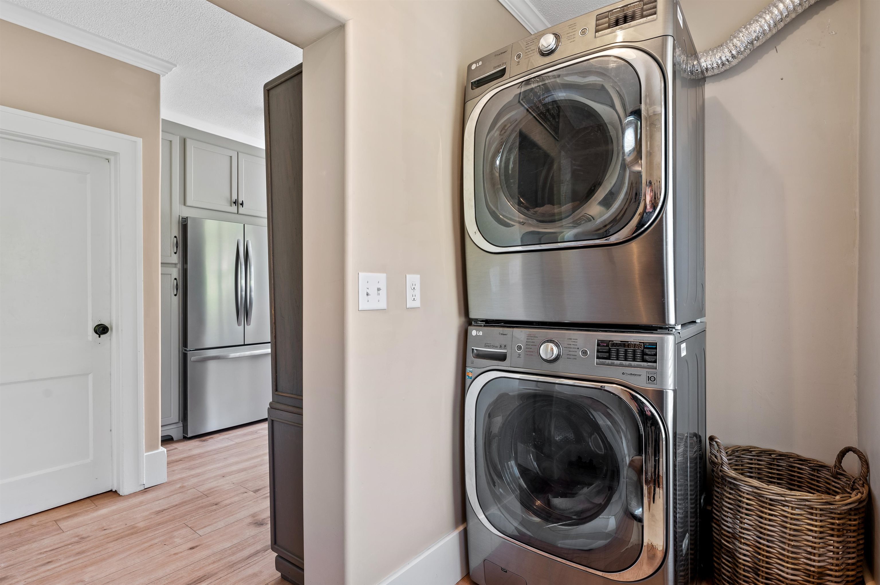 1302 Hooker Street Property Photo 24