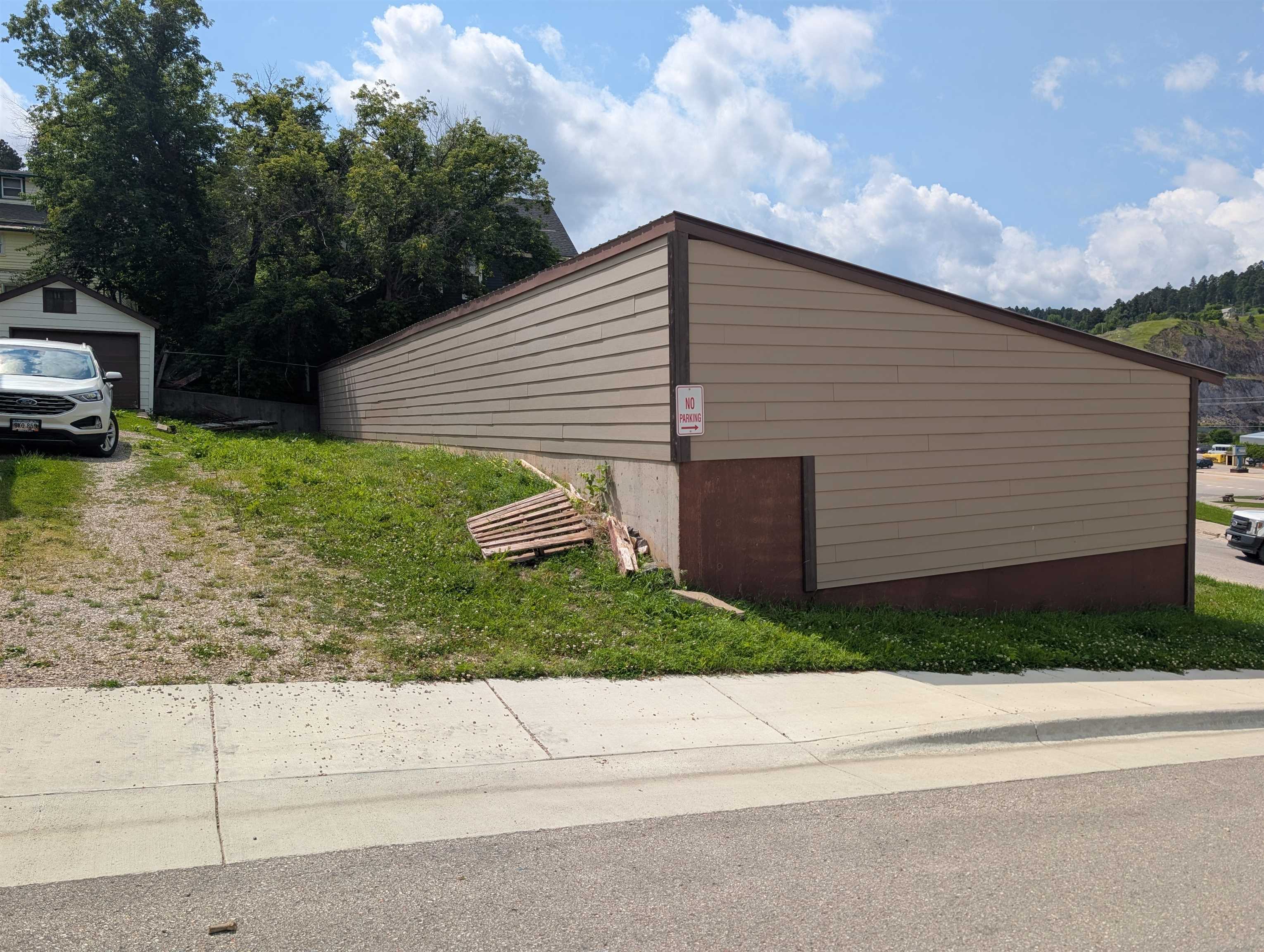 15 E Mcclellan E Mcclellan Street Property Photo 3