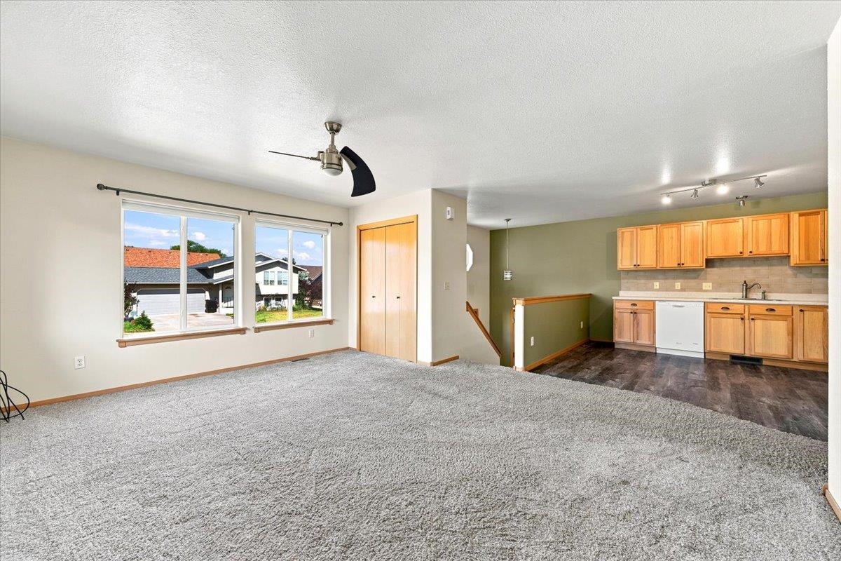 1802 Sugar Creek Place Property Photo 3