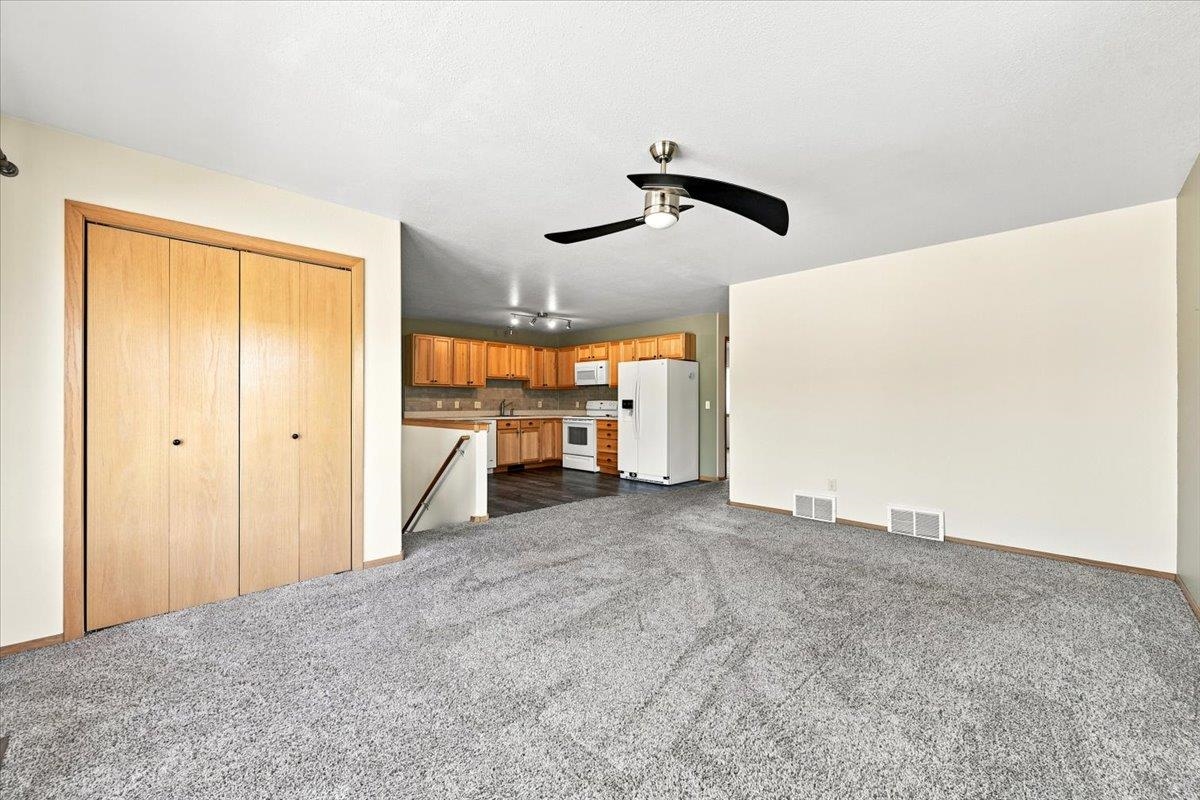 1802 Sugar Creek Place Property Photo 4