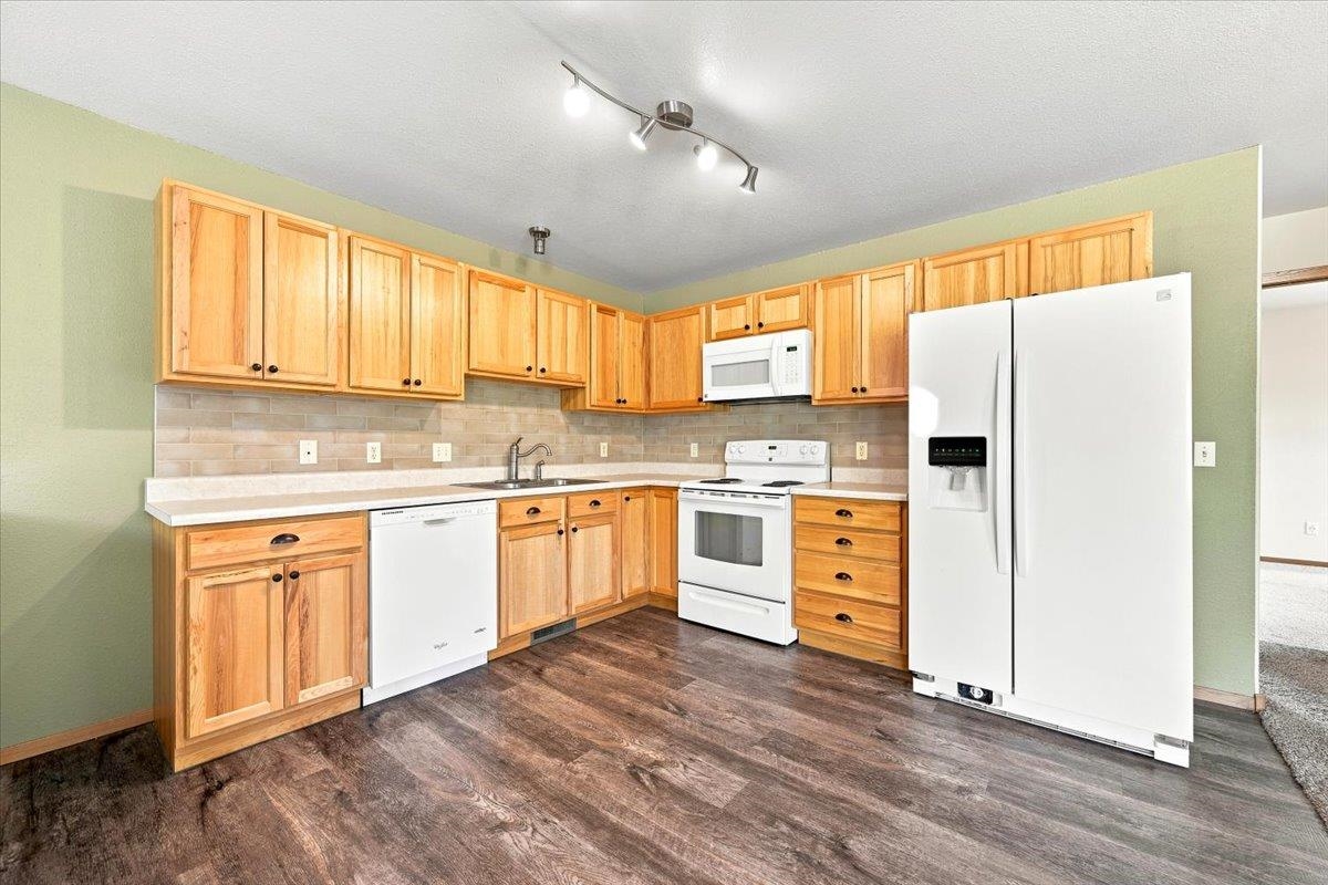 1802 Sugar Creek Place Property Photo 6