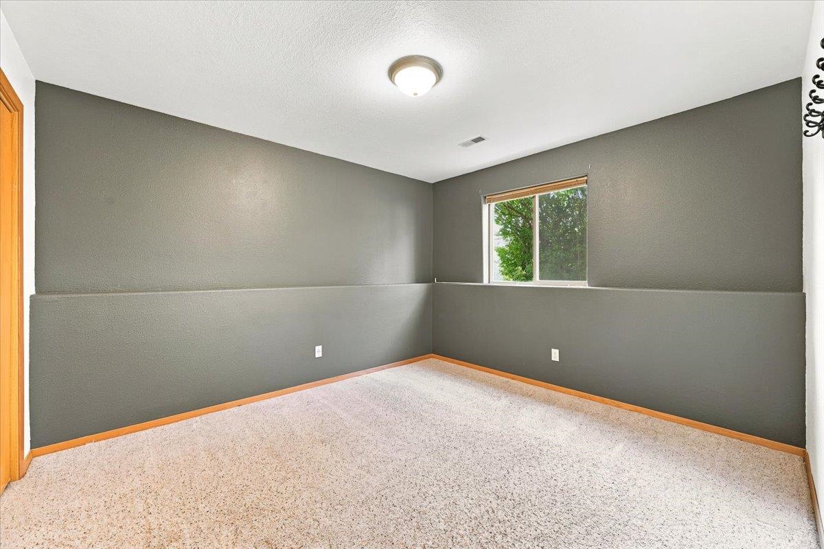 1802 Sugar Creek Place Property Photo 17