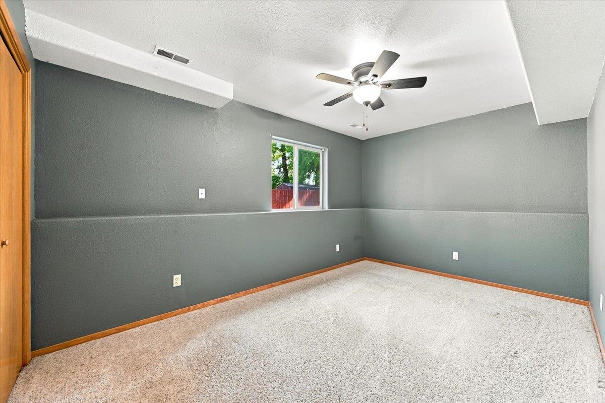 1802 Sugar Creek Place Property Photo 18
