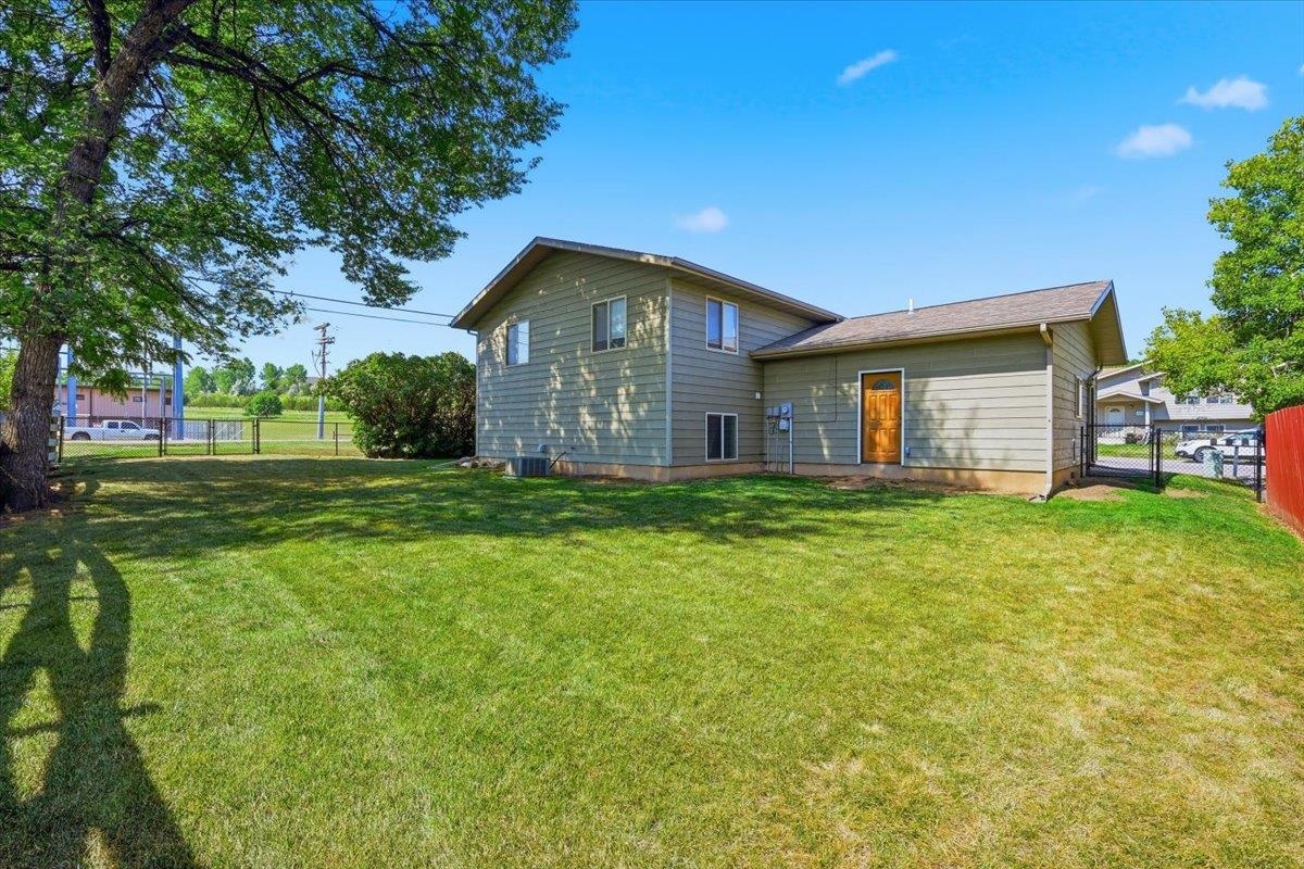 1802 Sugar Creek Place Property Photo 20
