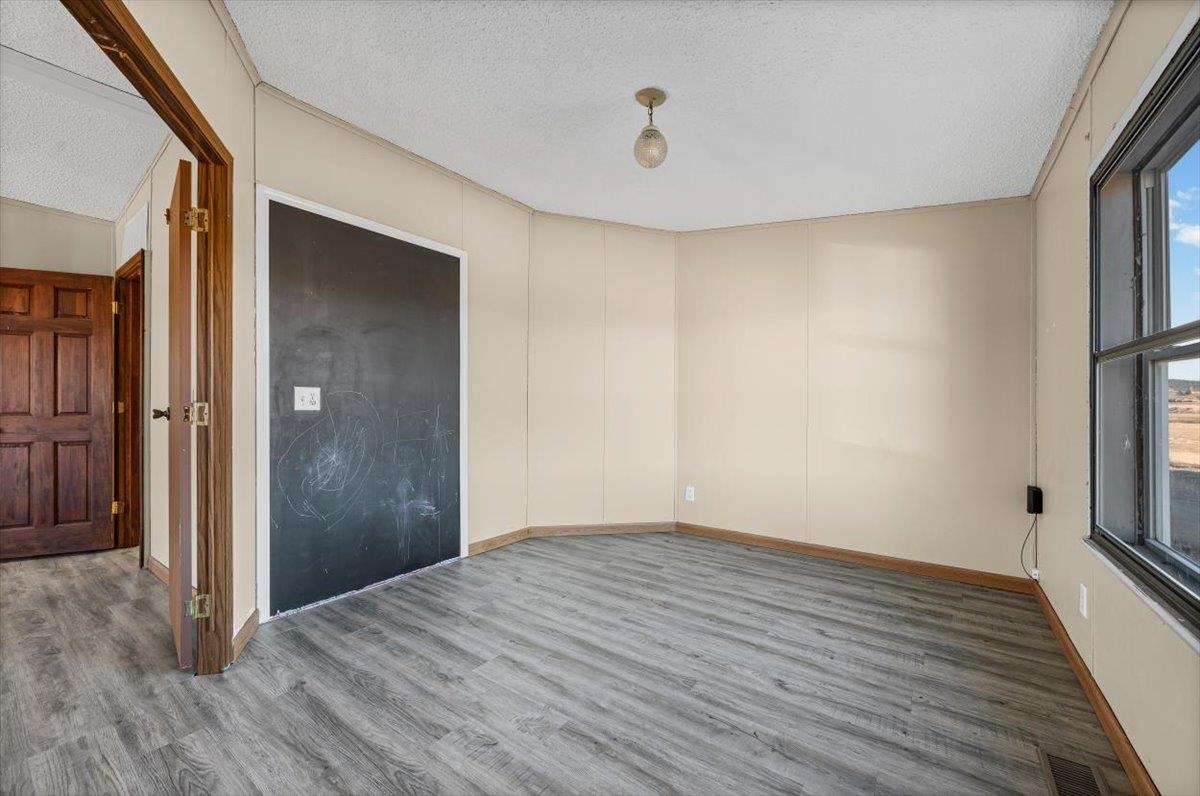 300 E Main Street Property Photo 11