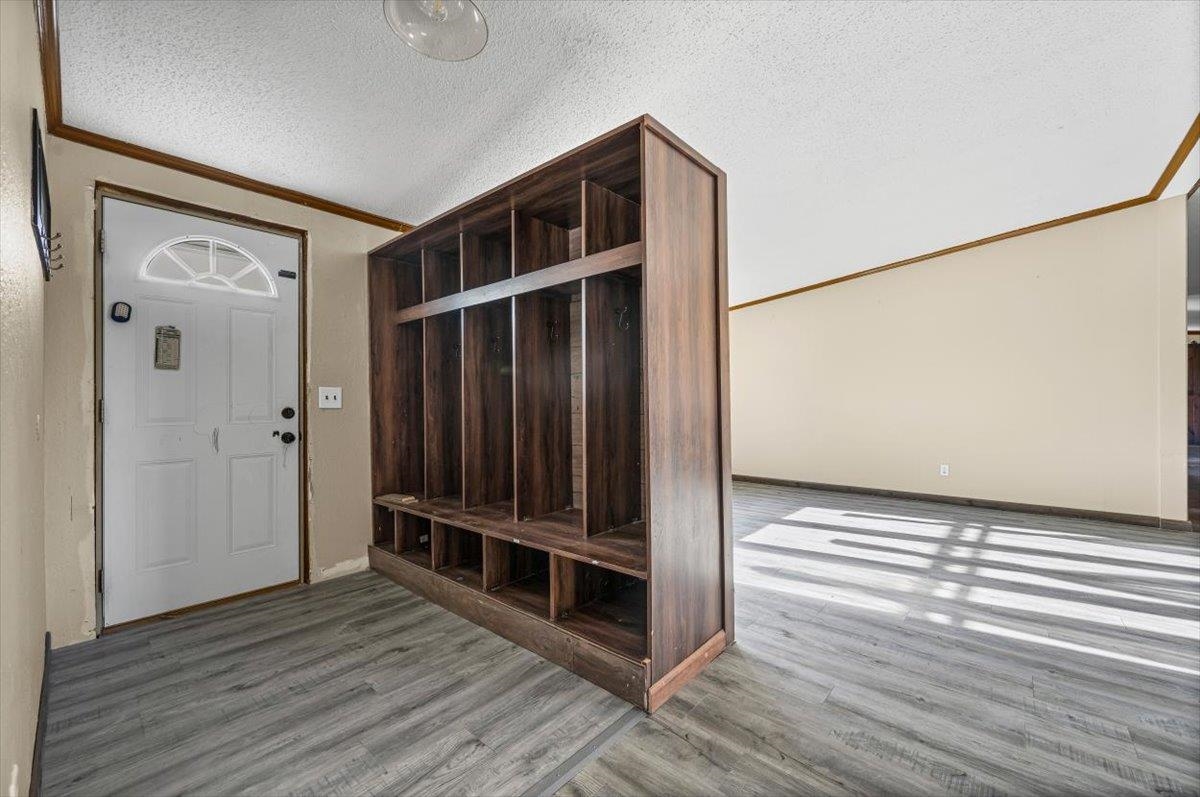 300 E Main Street Property Photo 14