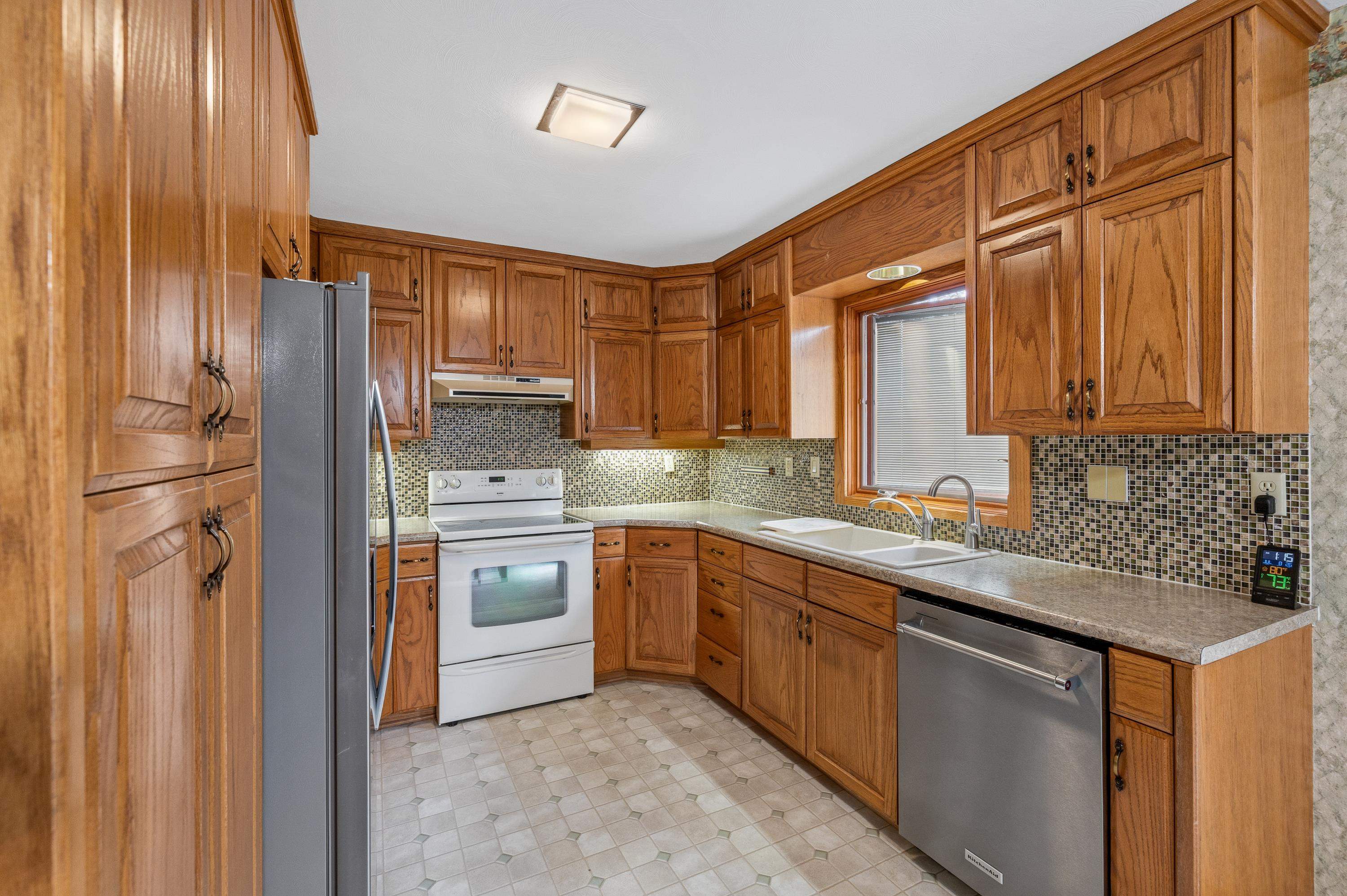 515 Belair Drive Property Photo 8