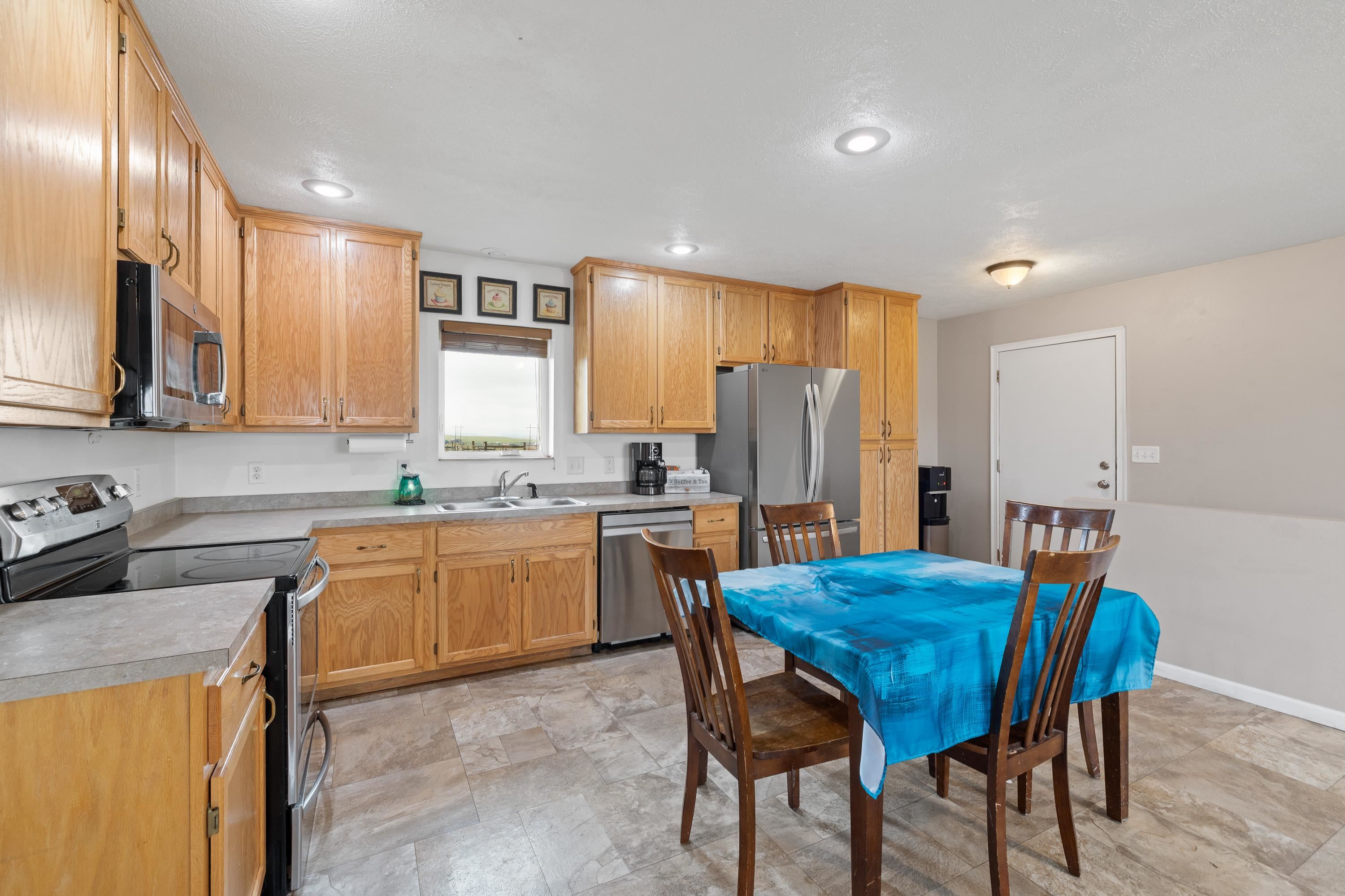 14682 Saddlehorn Ct Property Photo 5