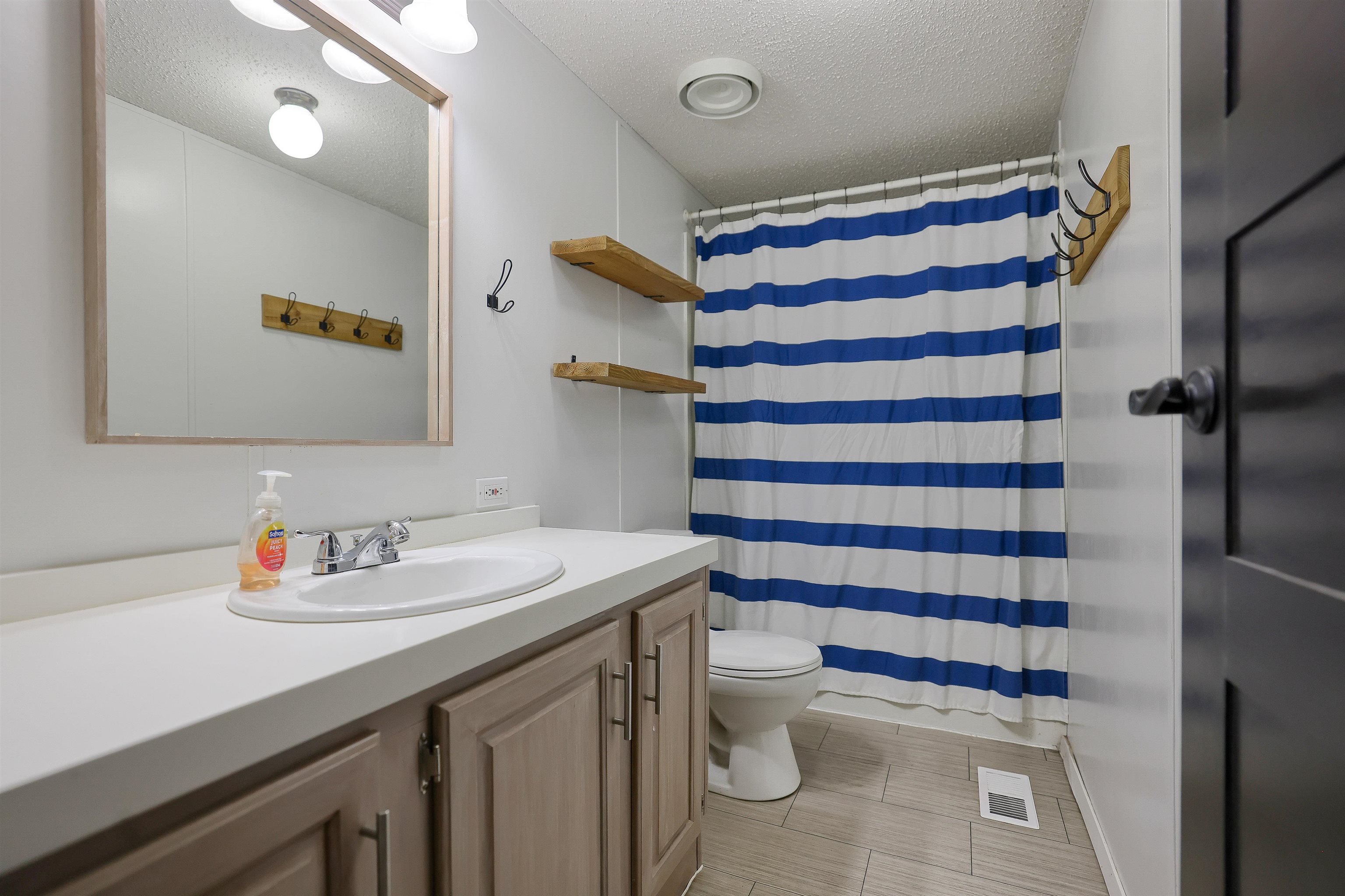 1208 Elkhorn Peak Lane Property Photo 20