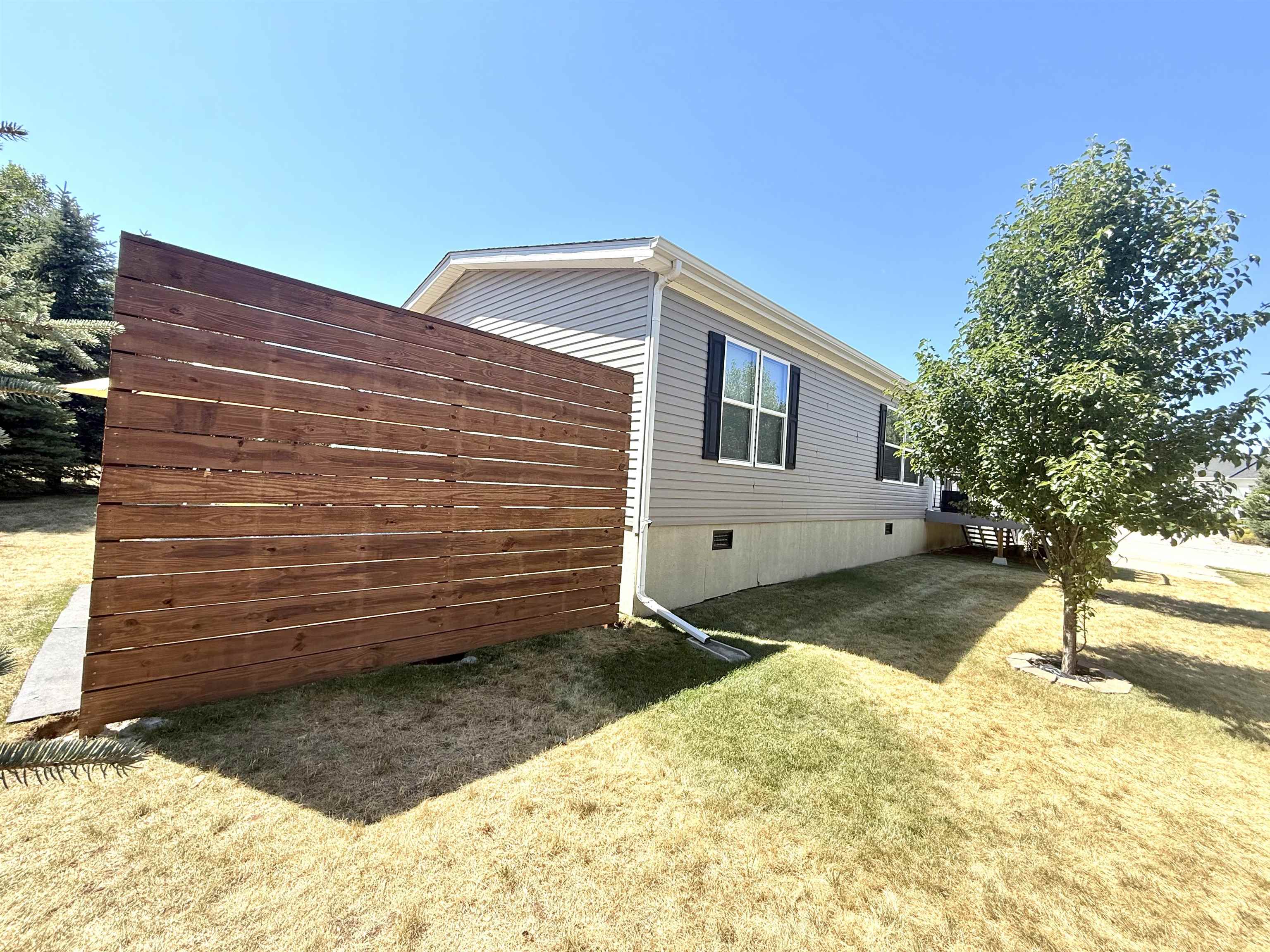 1224 Foothills Drive Property Photo 2