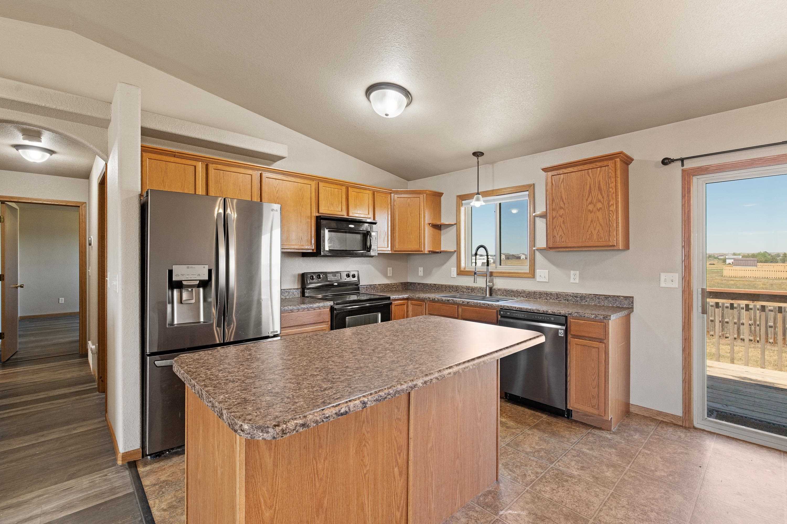 670 Airway Court Property Photo 3