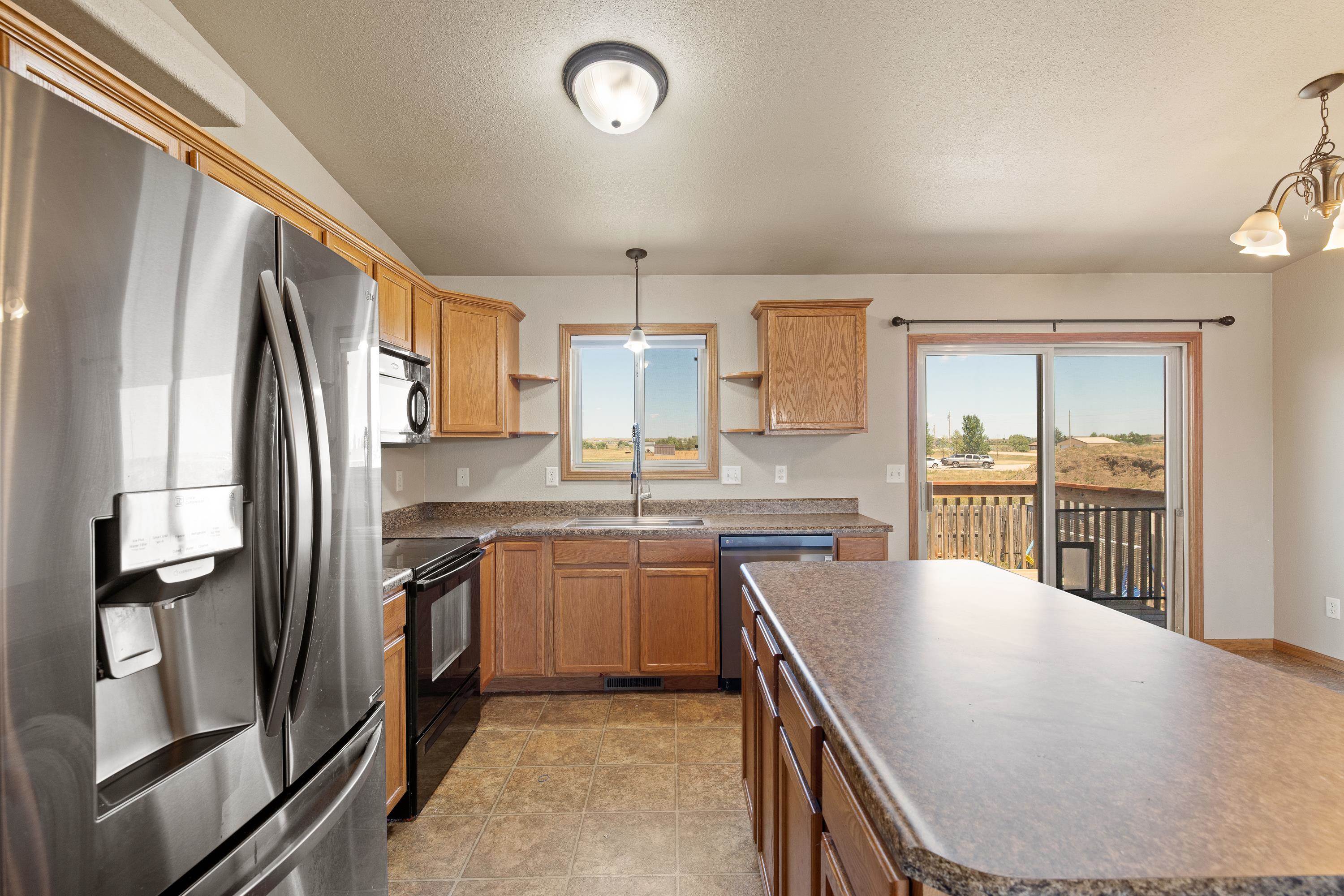 670 Airway Court Property Photo 5