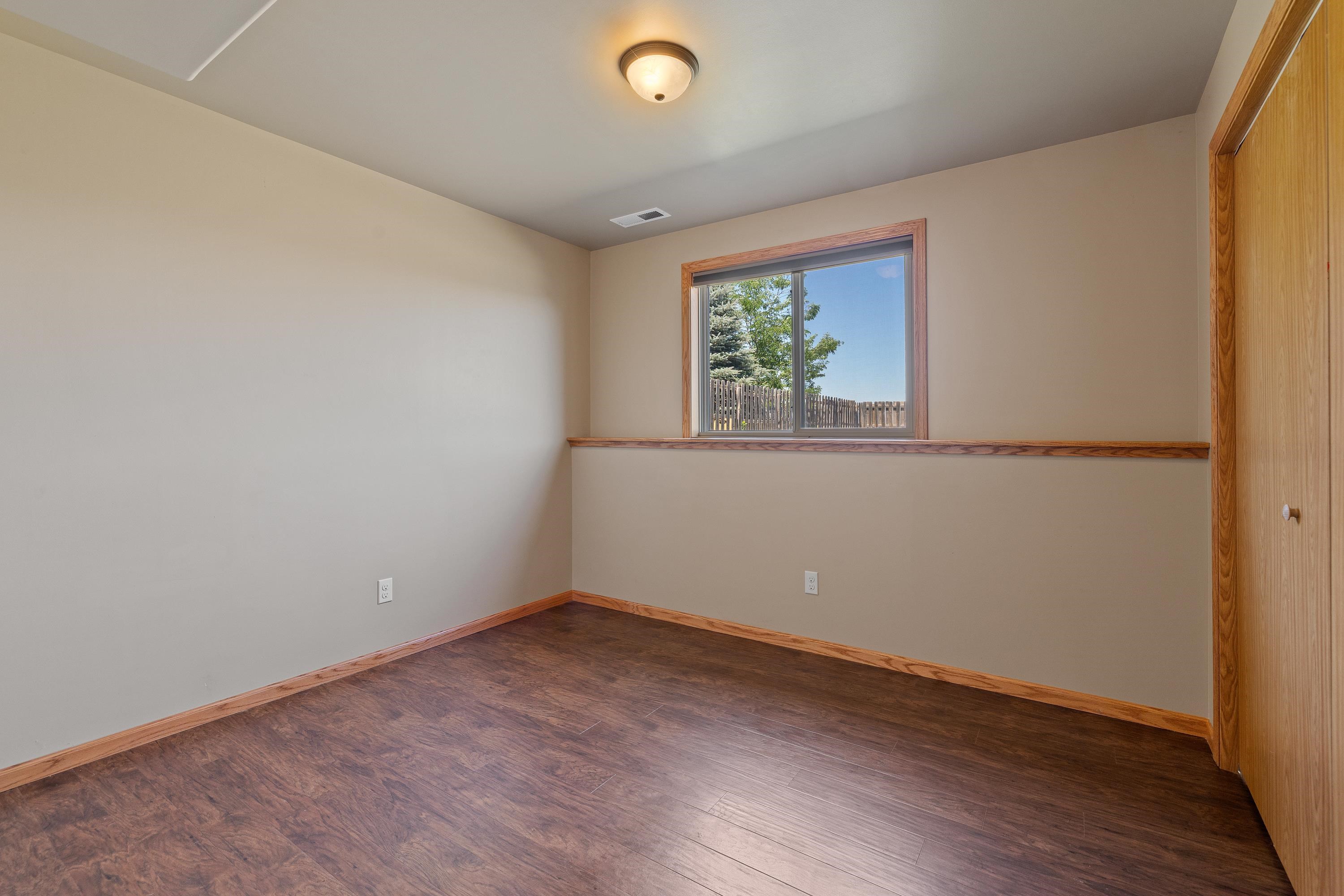 670 Airway Court Property Photo 12
