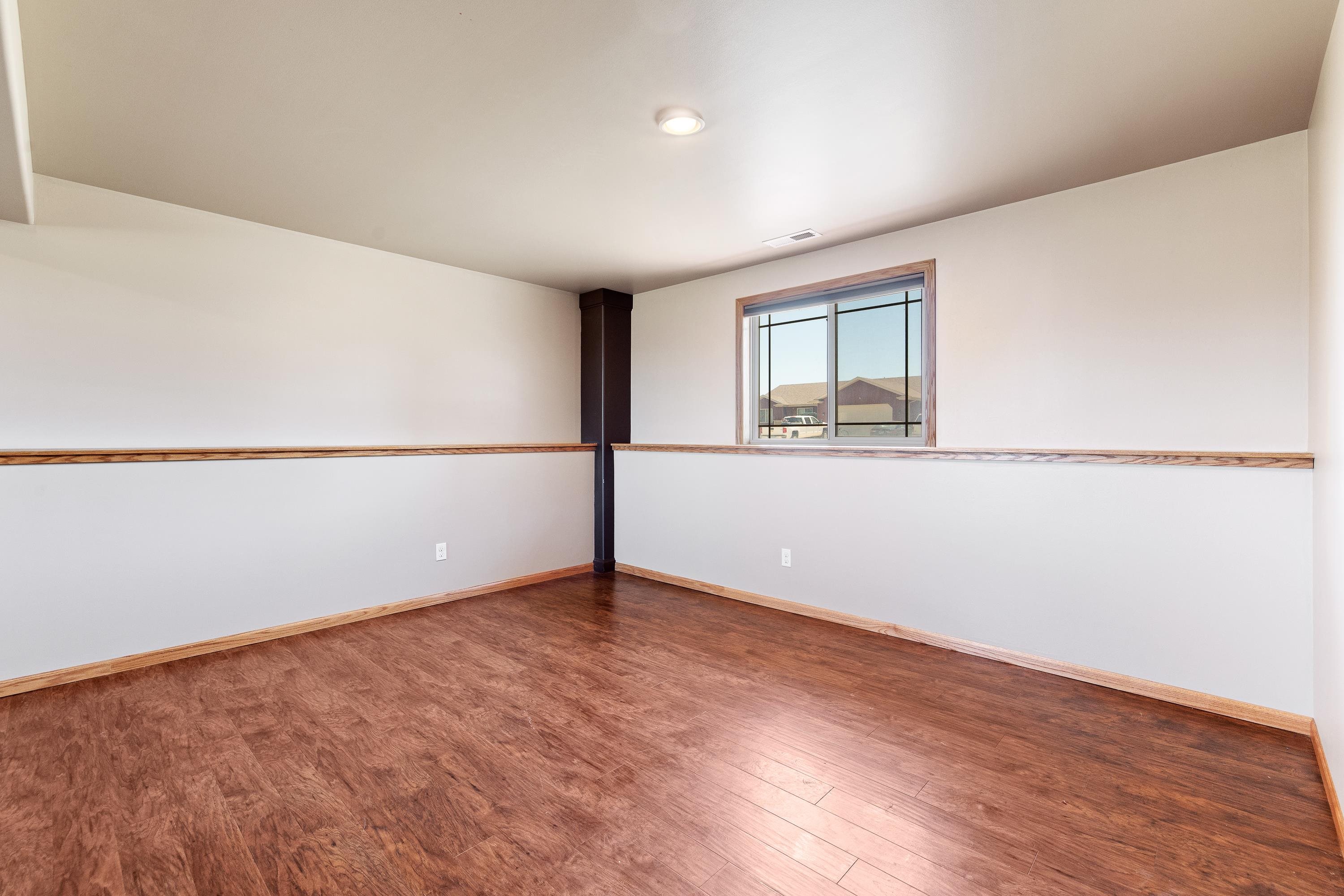 670 Airway Court Property Photo 15