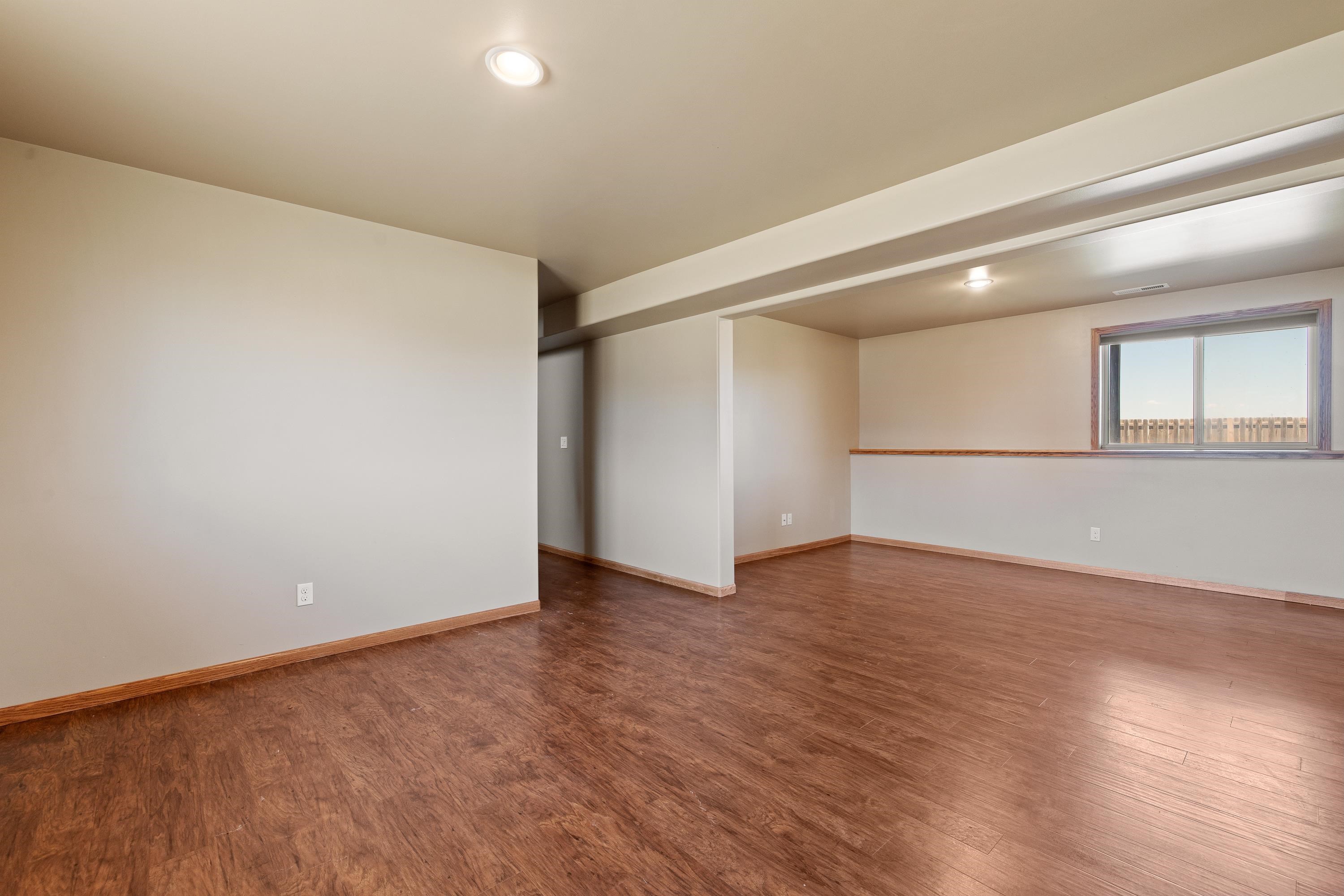 670 Airway Court Property Photo 17