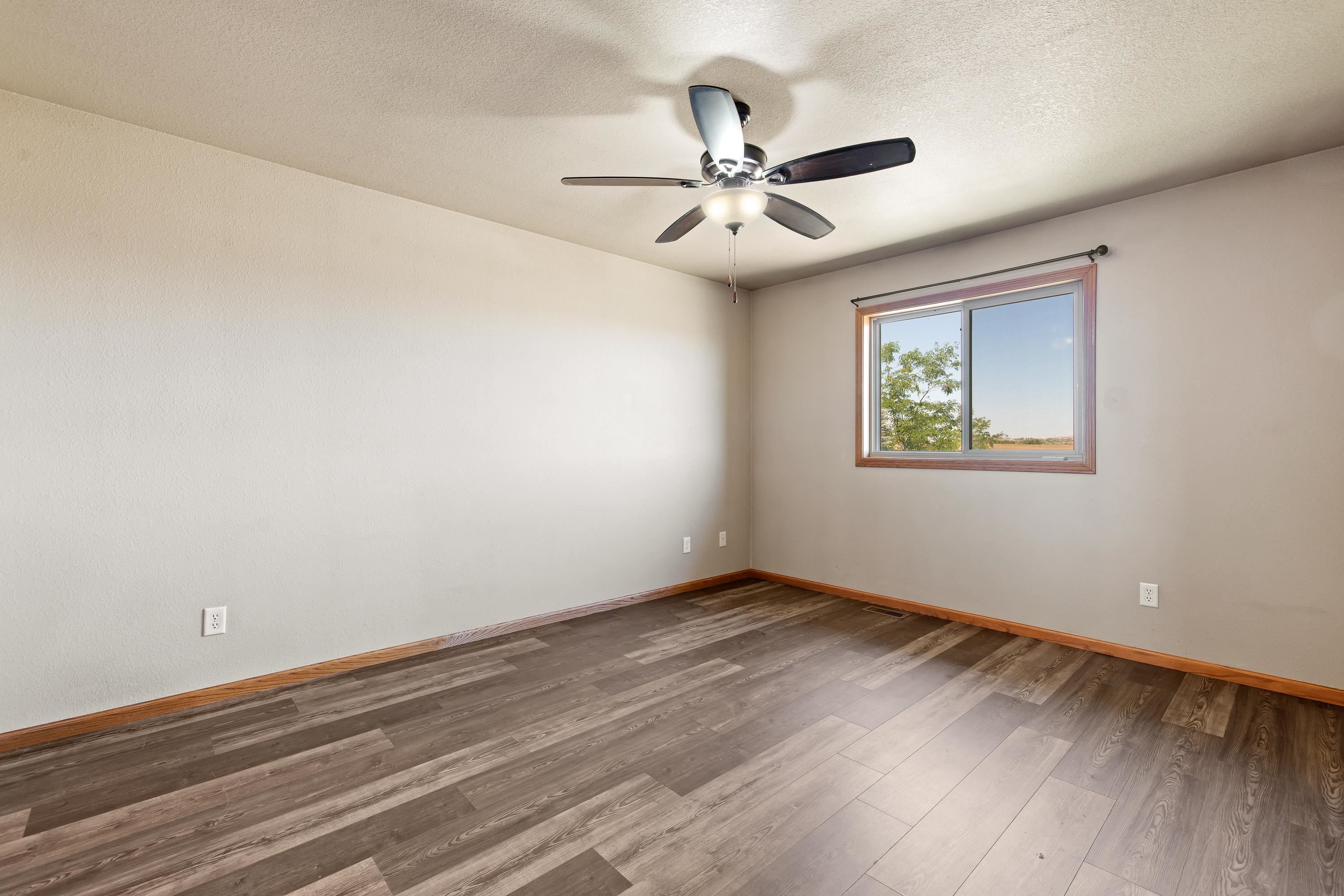 670 Airway Court Property Photo 21