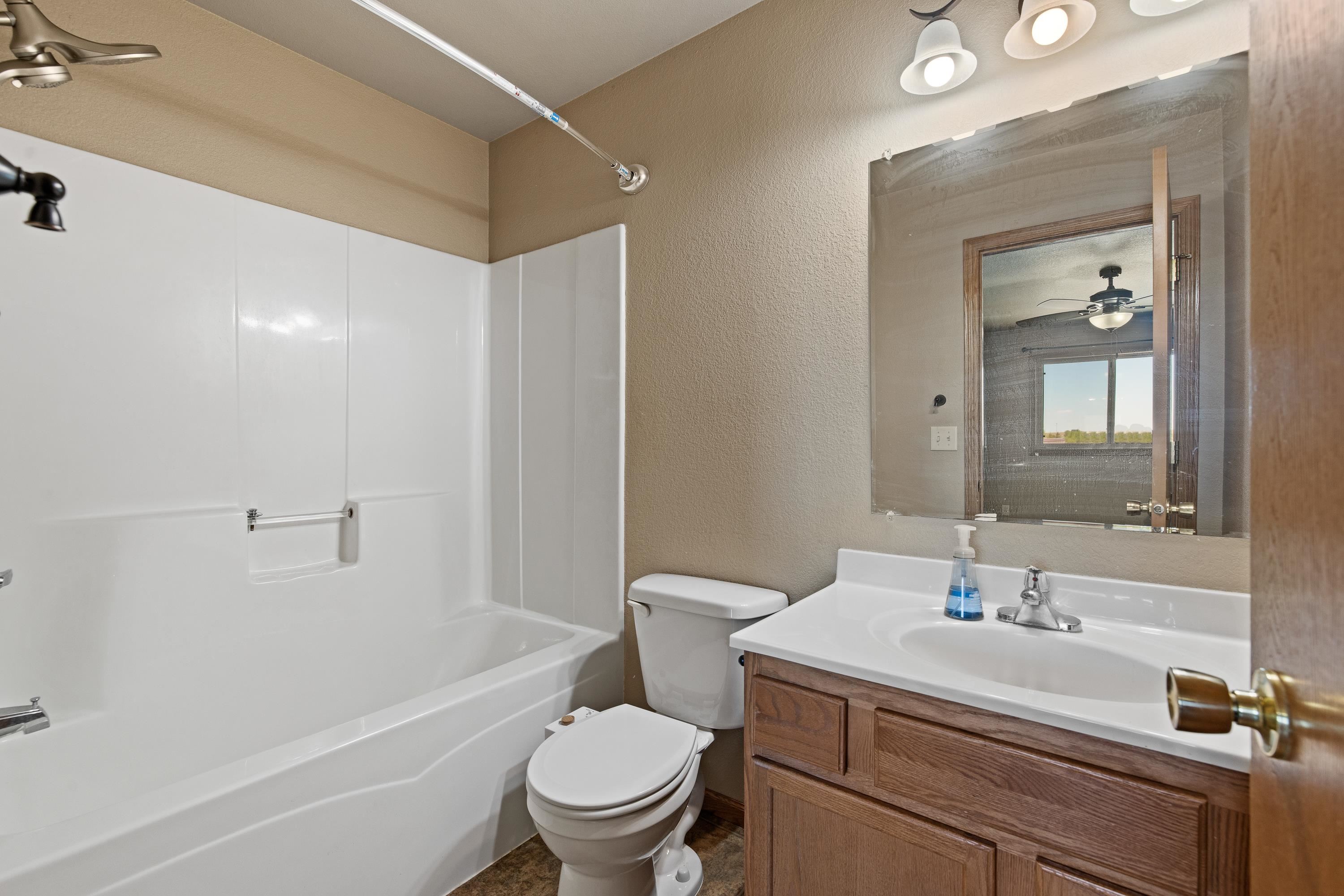670 Airway Court Property Photo 23