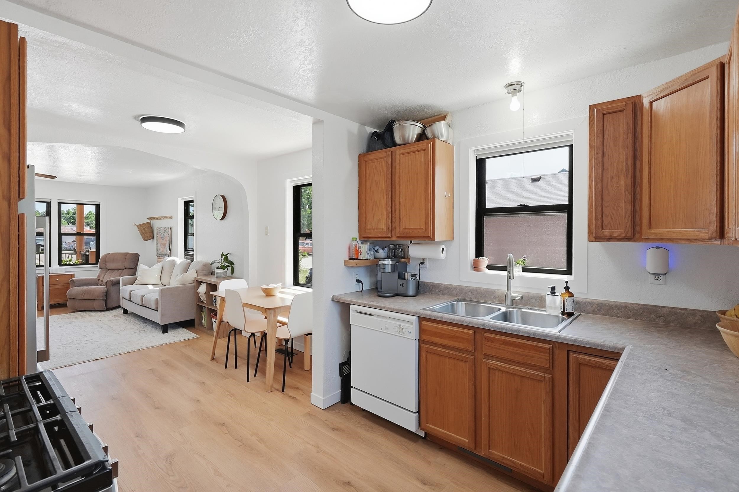619 Lawrence Street Property Photo 15
