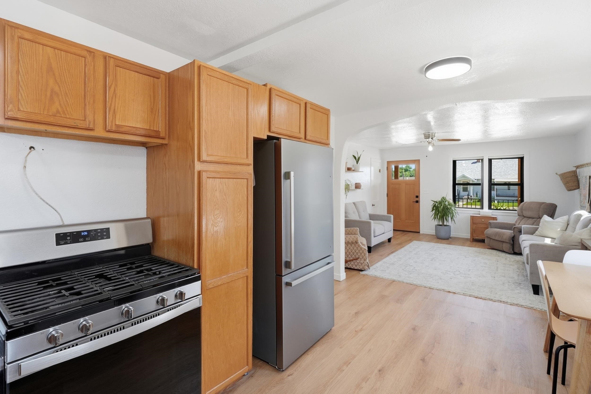 619 Lawrence Street Property Photo 16