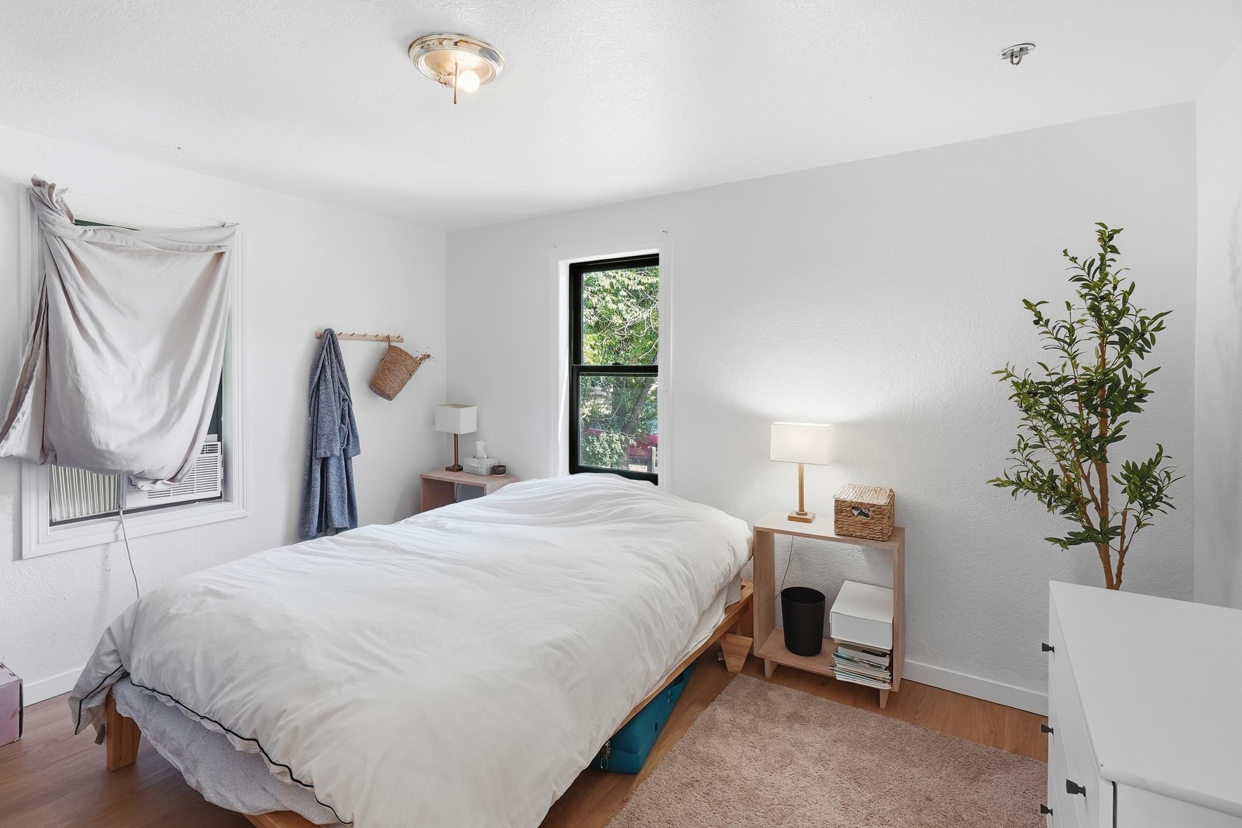 619 Lawrence Street Property Photo 18