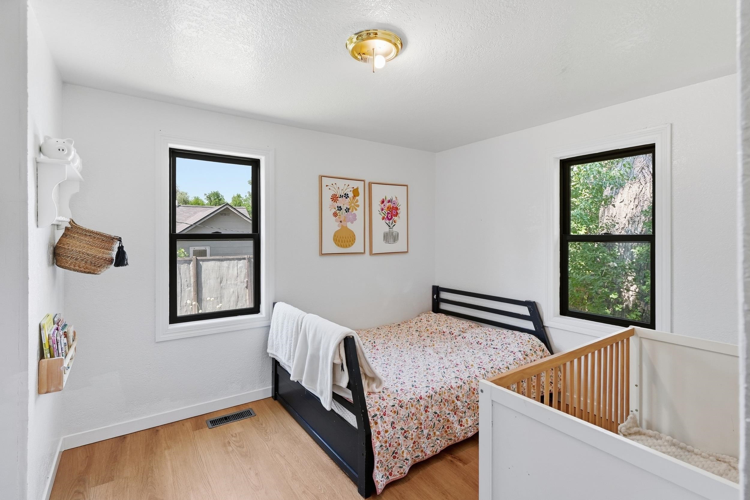 619 Lawrence Street Property Photo 20