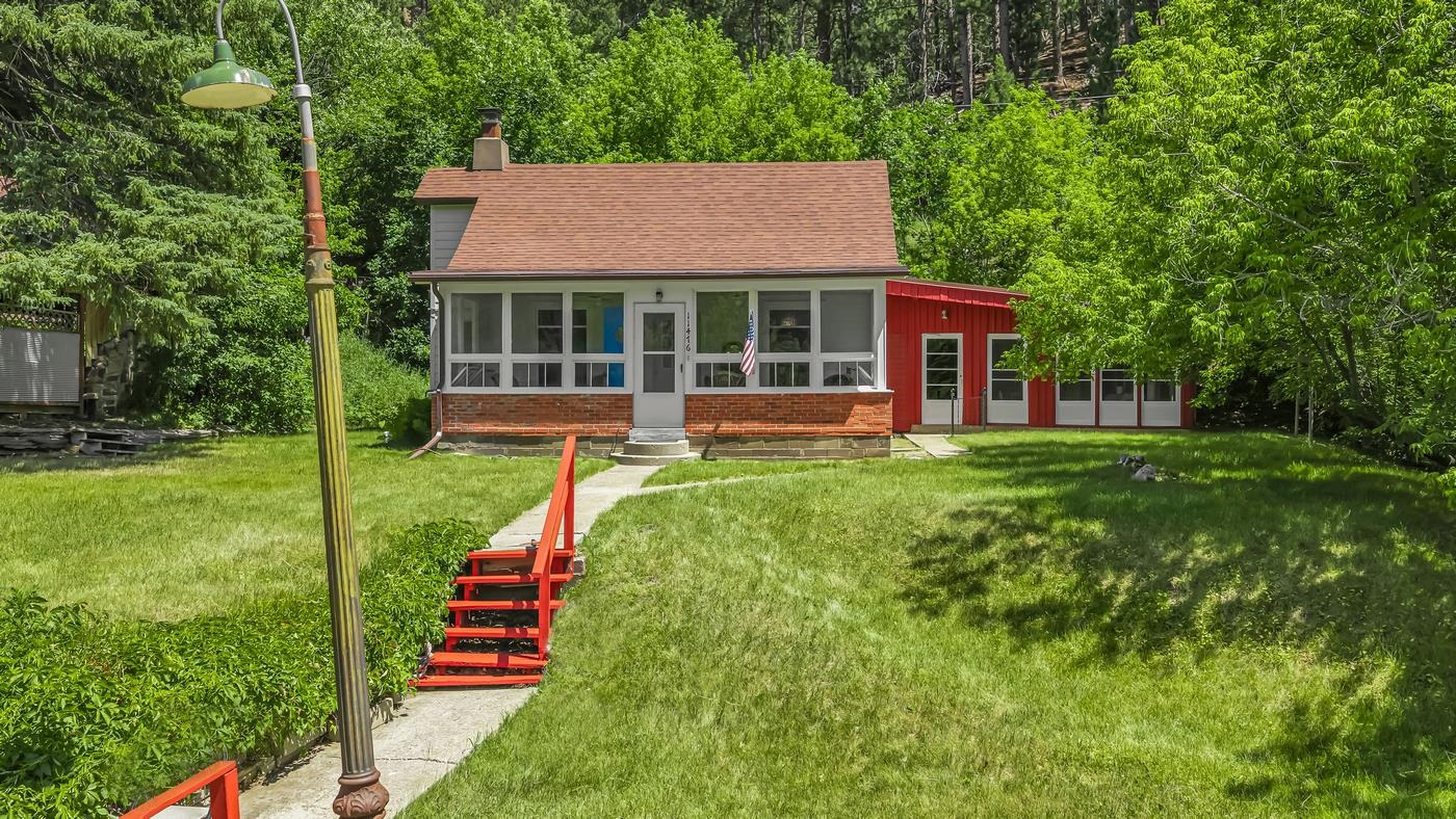 11476 Blacktail Bench Road Property Photo 2