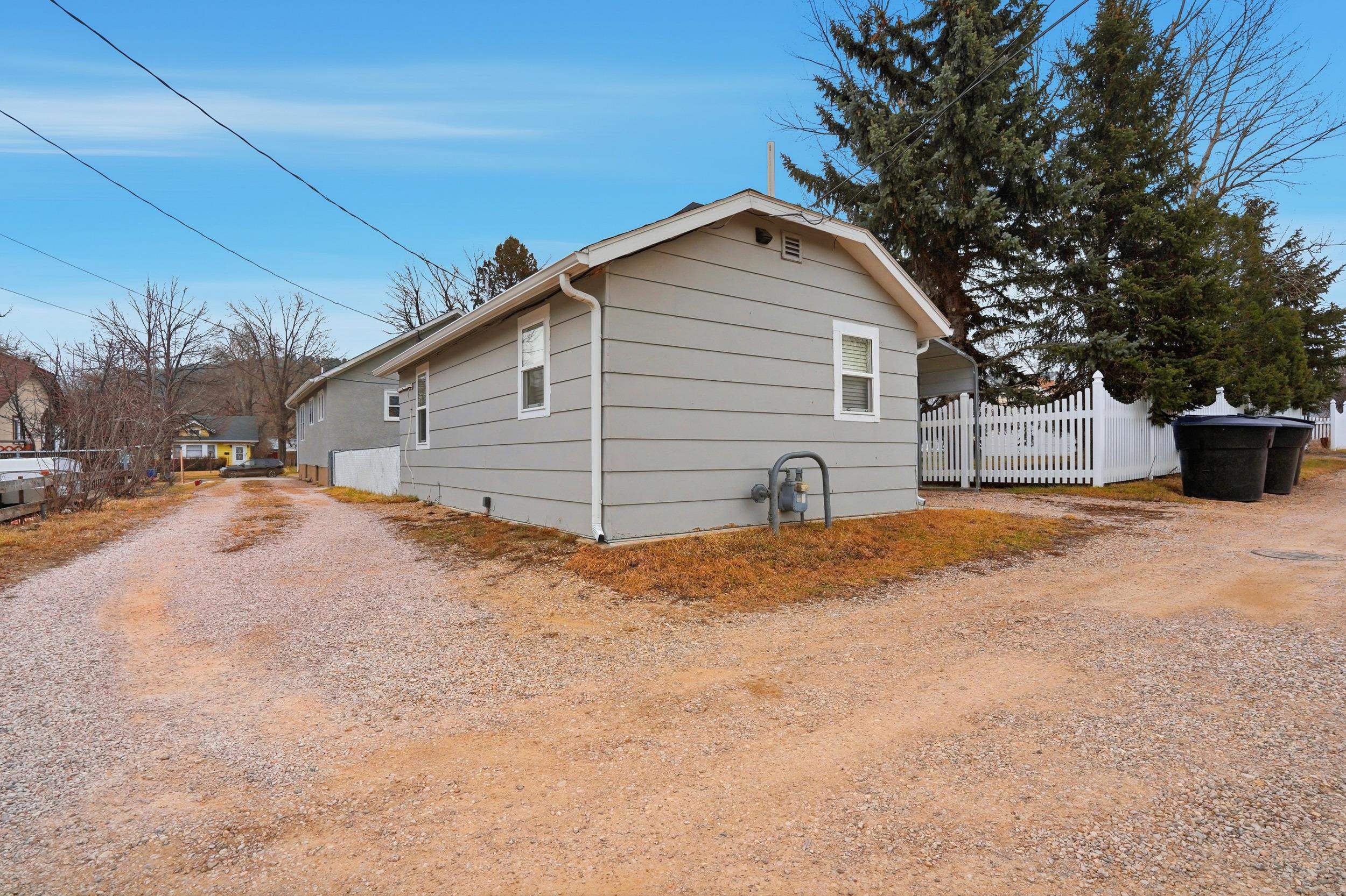 1927 Junction Avenue Property Photo 19