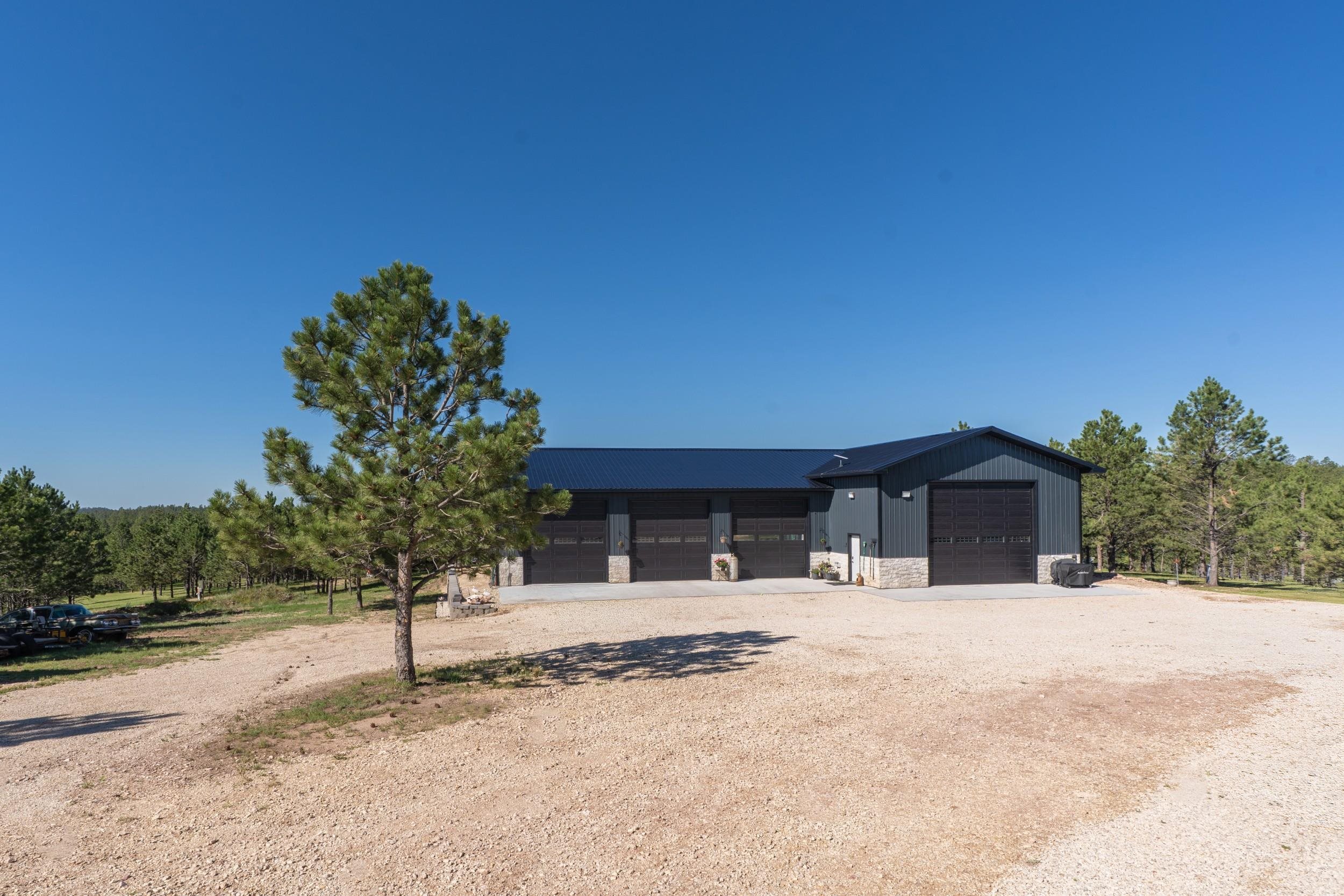 11969 South Park Drive Property Photo 4